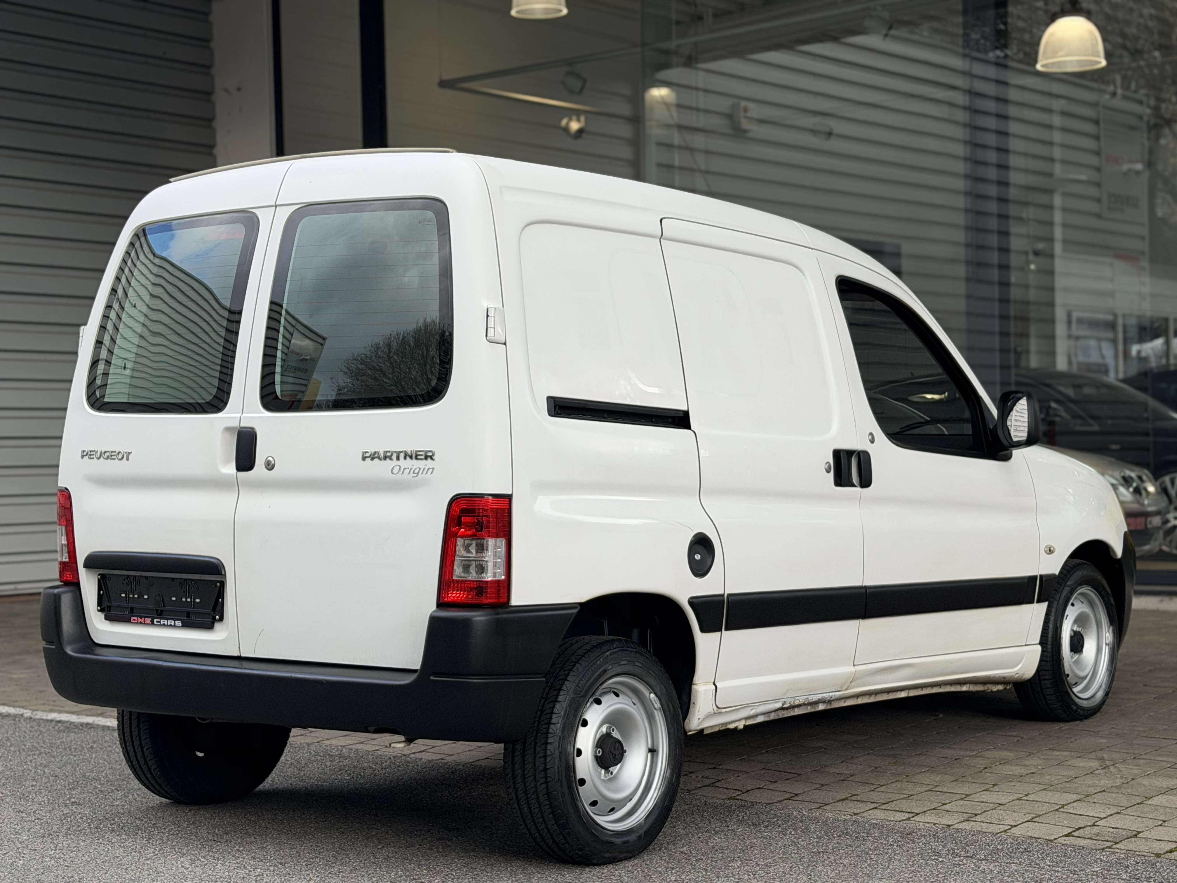 Peugeot Partner 1.6 HDi "UTILITAIRE" DA-Radio Cd-GARANTIE 12 MOIS
