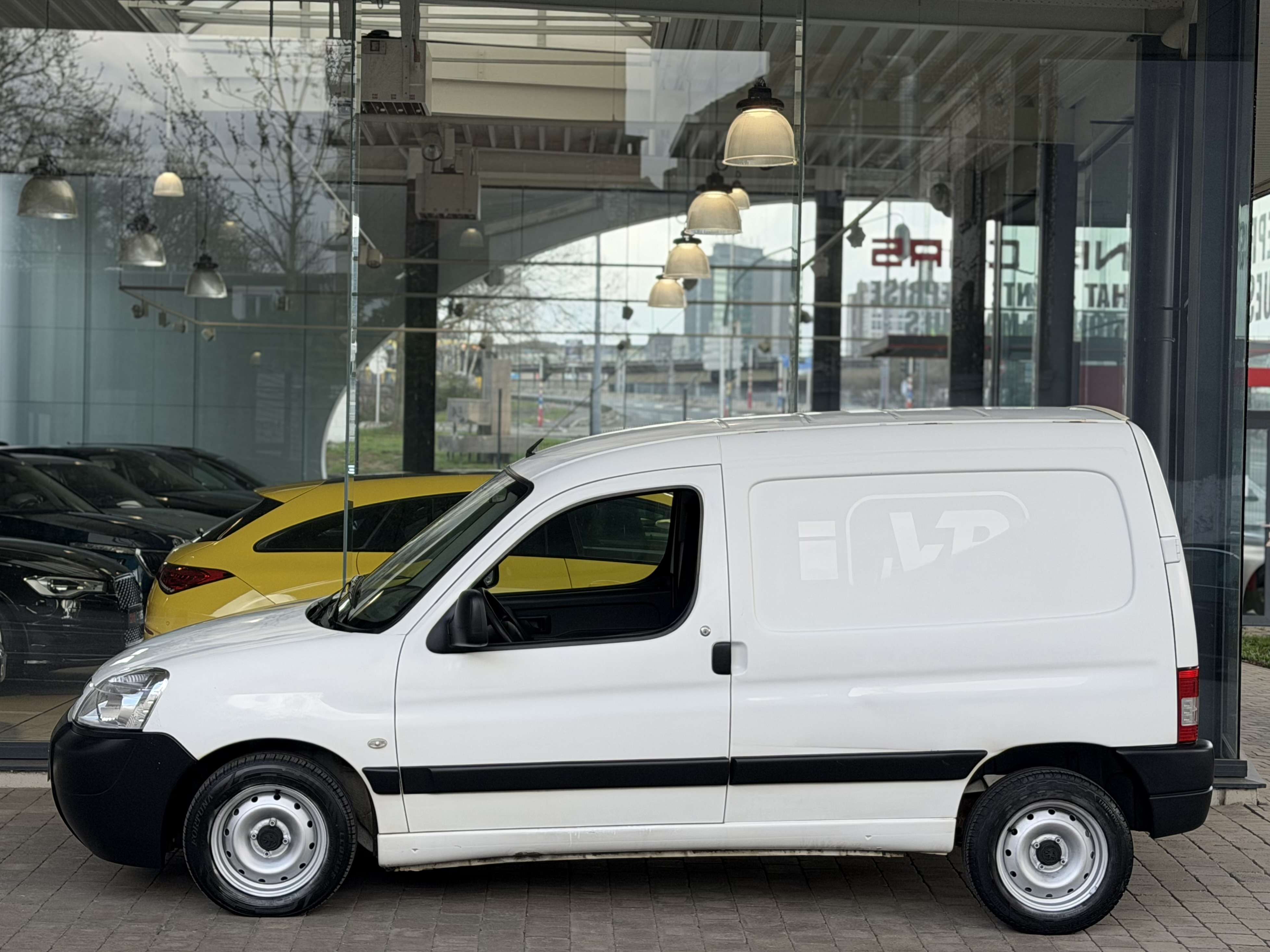Peugeot Partner 1.6 HDi "UTILITAIRE" DA-Radio Cd-GARANTIE 12 MOIS