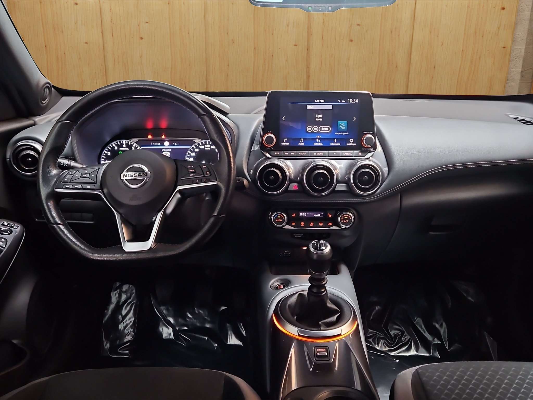 Nissan Juke Nissan Juke 1.0 DIG-T 116pk N-Connecta