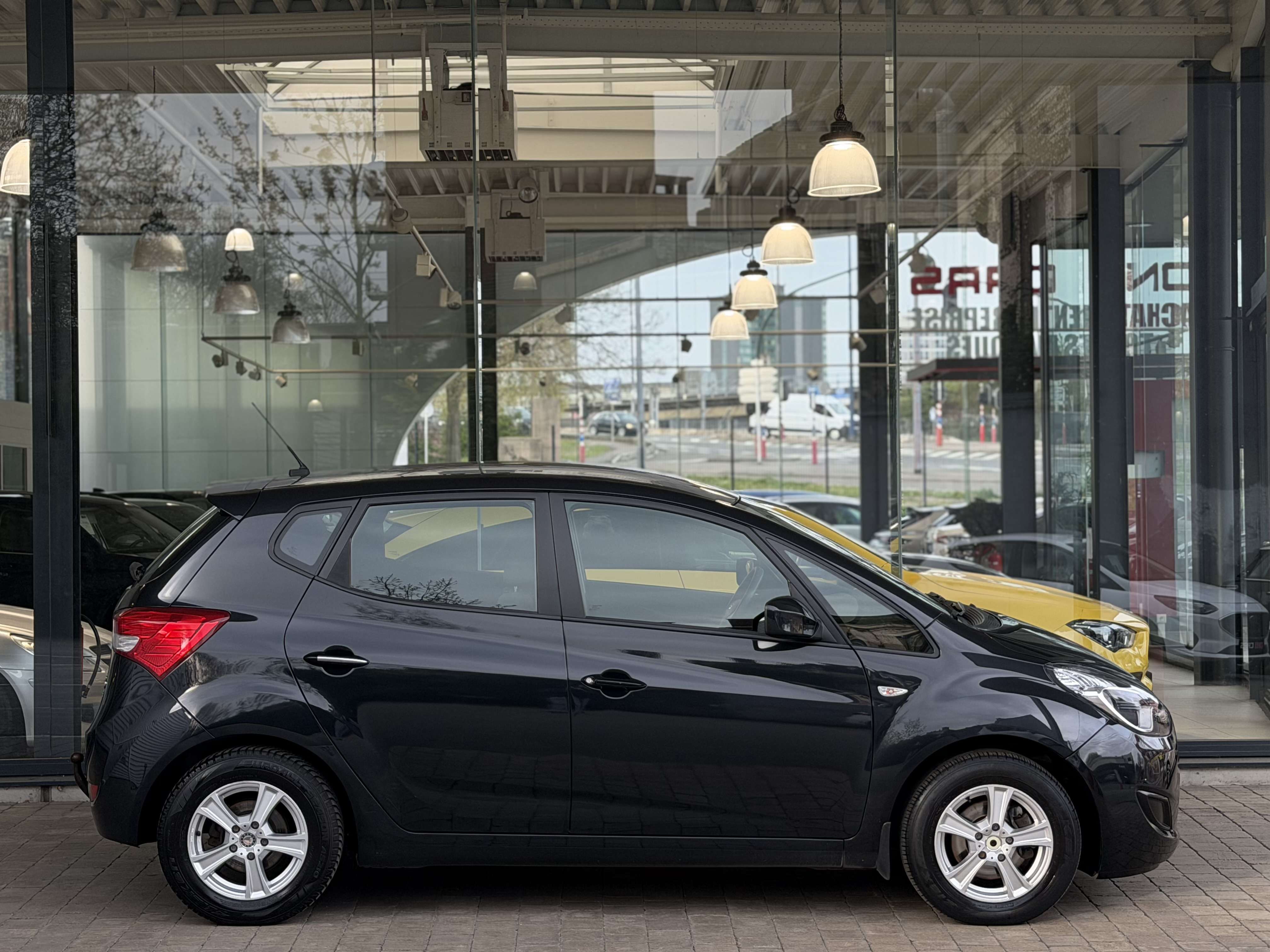 Hyundai iX20 1.4 CRDi 6 vit. (57kw 77cv) DA-VC-VE-ABS-AUX-MP3-G