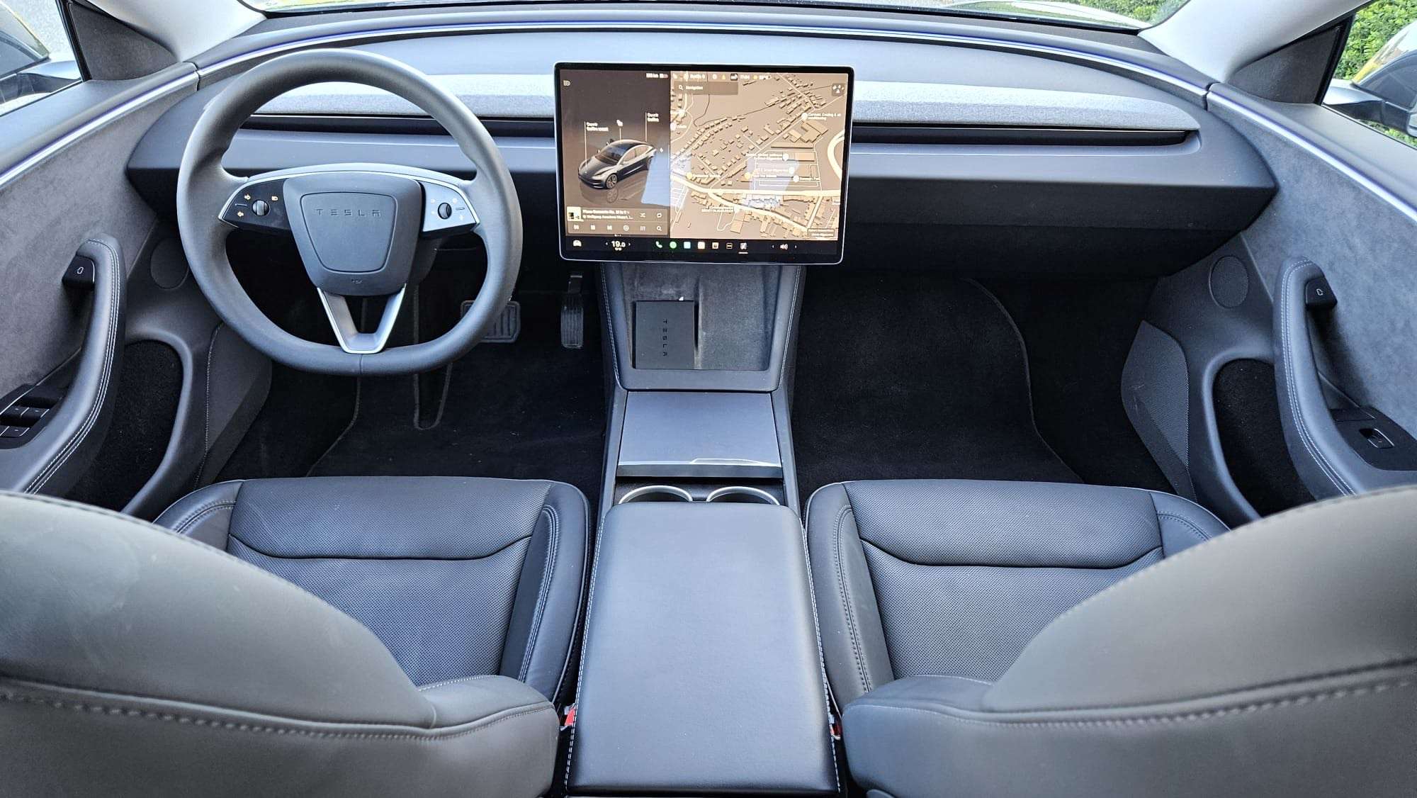Tesla Model 3 ** Long Range - Dual Motor - 2024 - SOH 95% - New price 51k