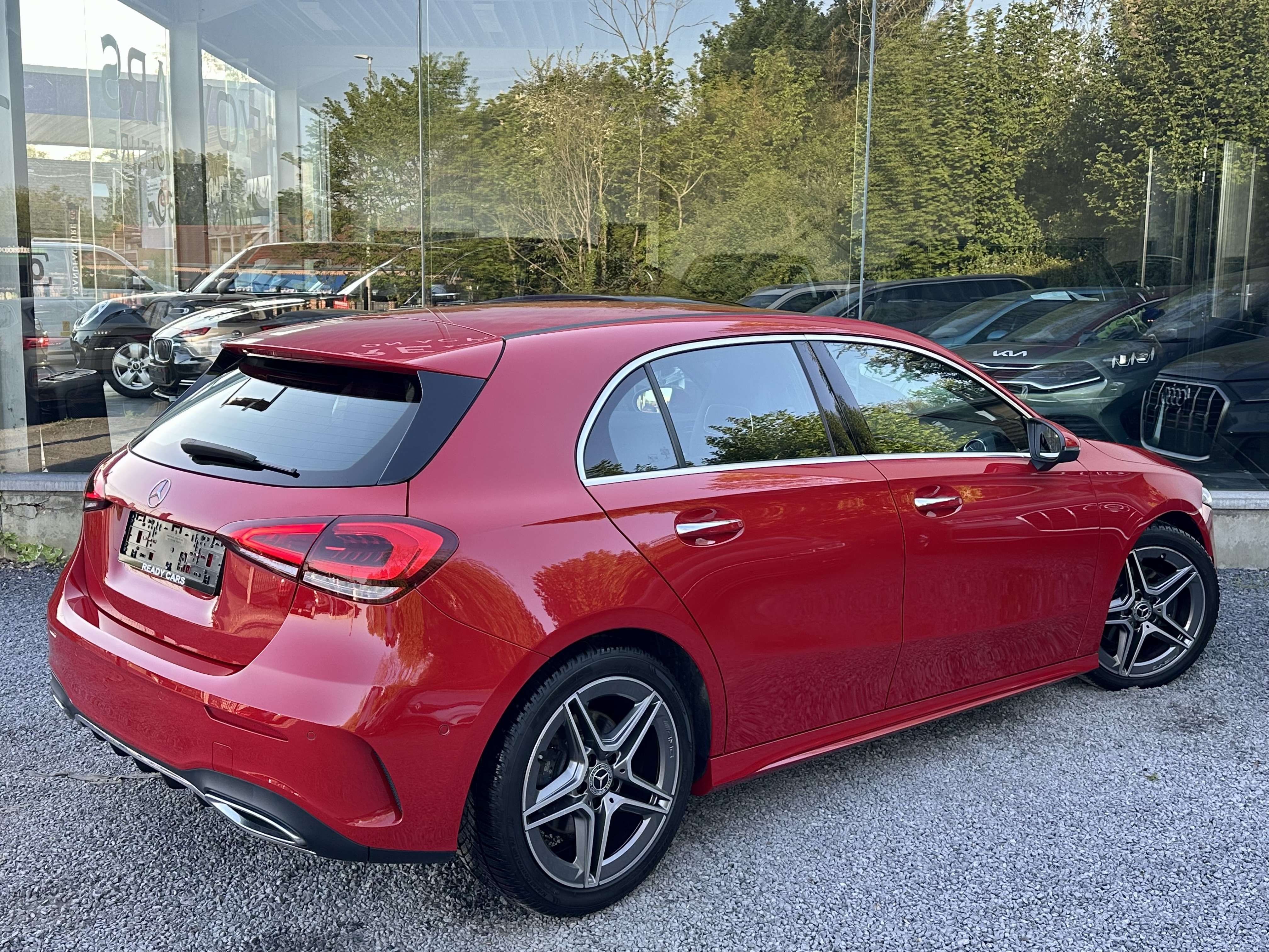 Mercedes-Benz A 200 PACK AMG*BURMESTER*AMBIENT LIGHT*CAM*HEAD UP*CARPLAY*CARNET FULL MERCEDES*GARANTIE