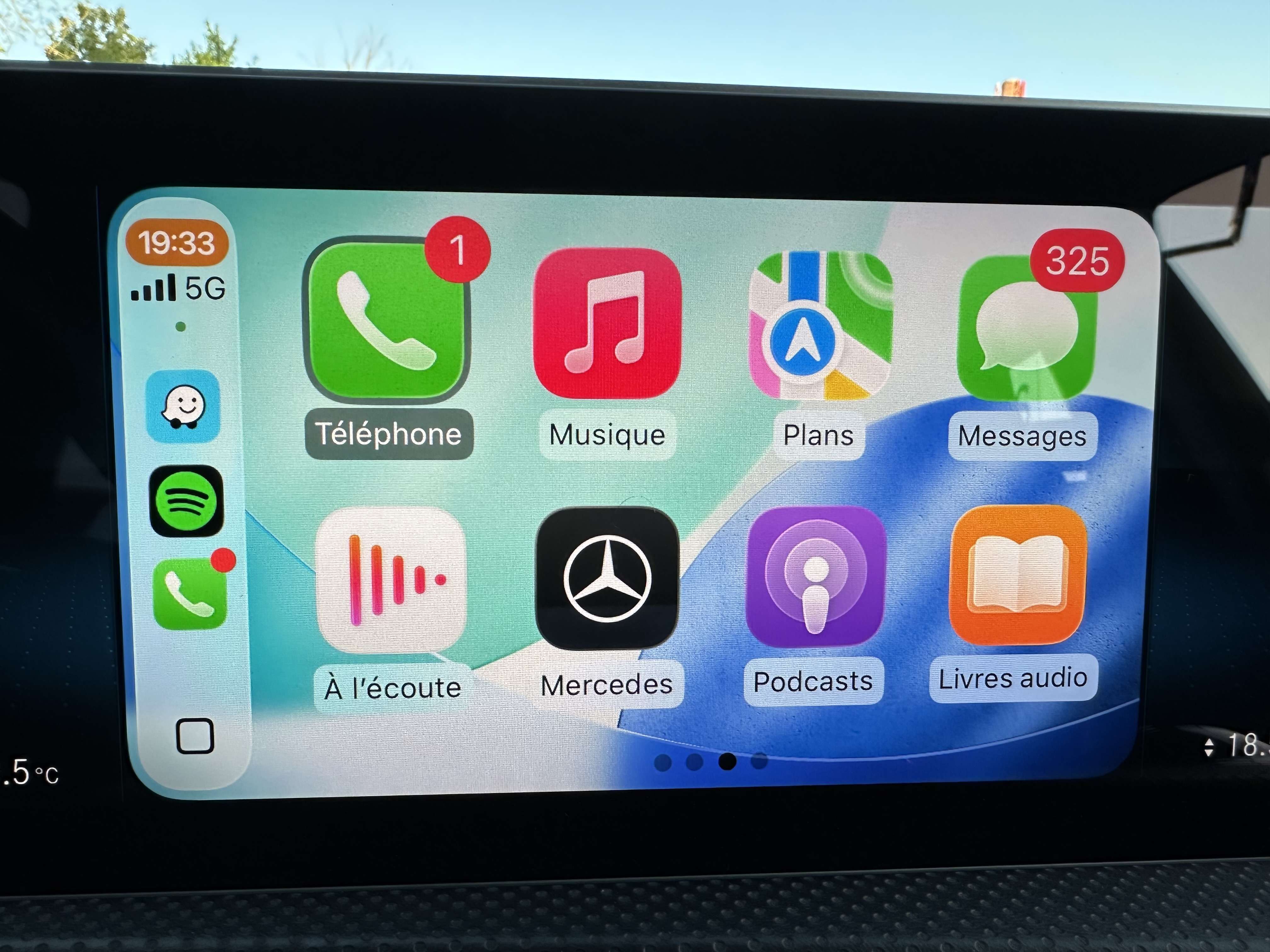 Mercedes-Benz A 200 PACK AMG*BURMESTER*AMBIENT LIGHT*CAM*HEAD UP*CARPLAY*CARNET FULL MERCEDES*GARANTIE