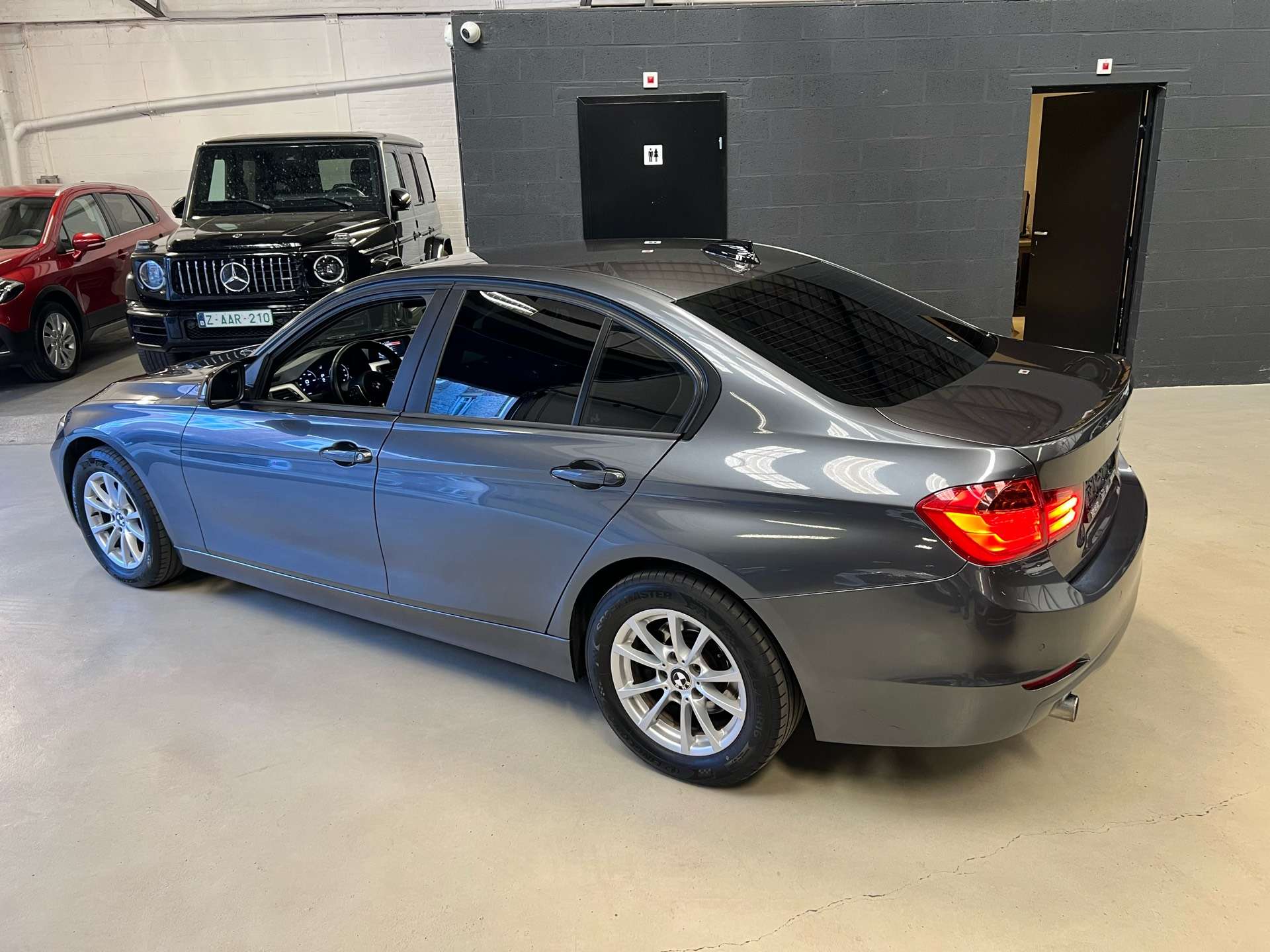 BMW 316 dA *SPORT*AUTO*CARPLAY*JA*CUIR*GARANTIE*