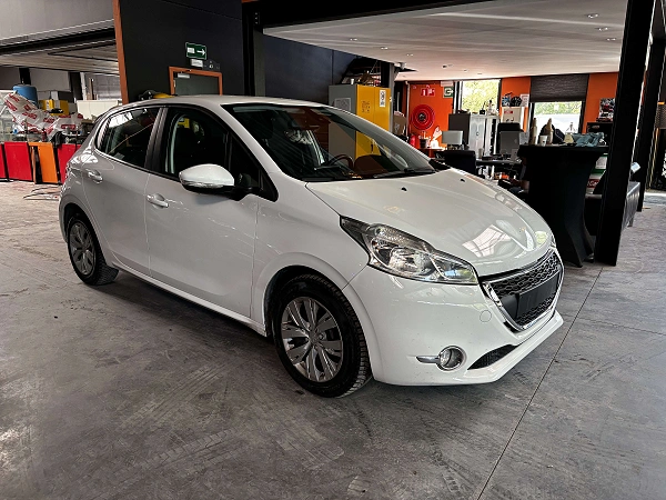 Peugeot 208 ✅12 MOIS DE GARANTIE✅208 1.2i Allure✅