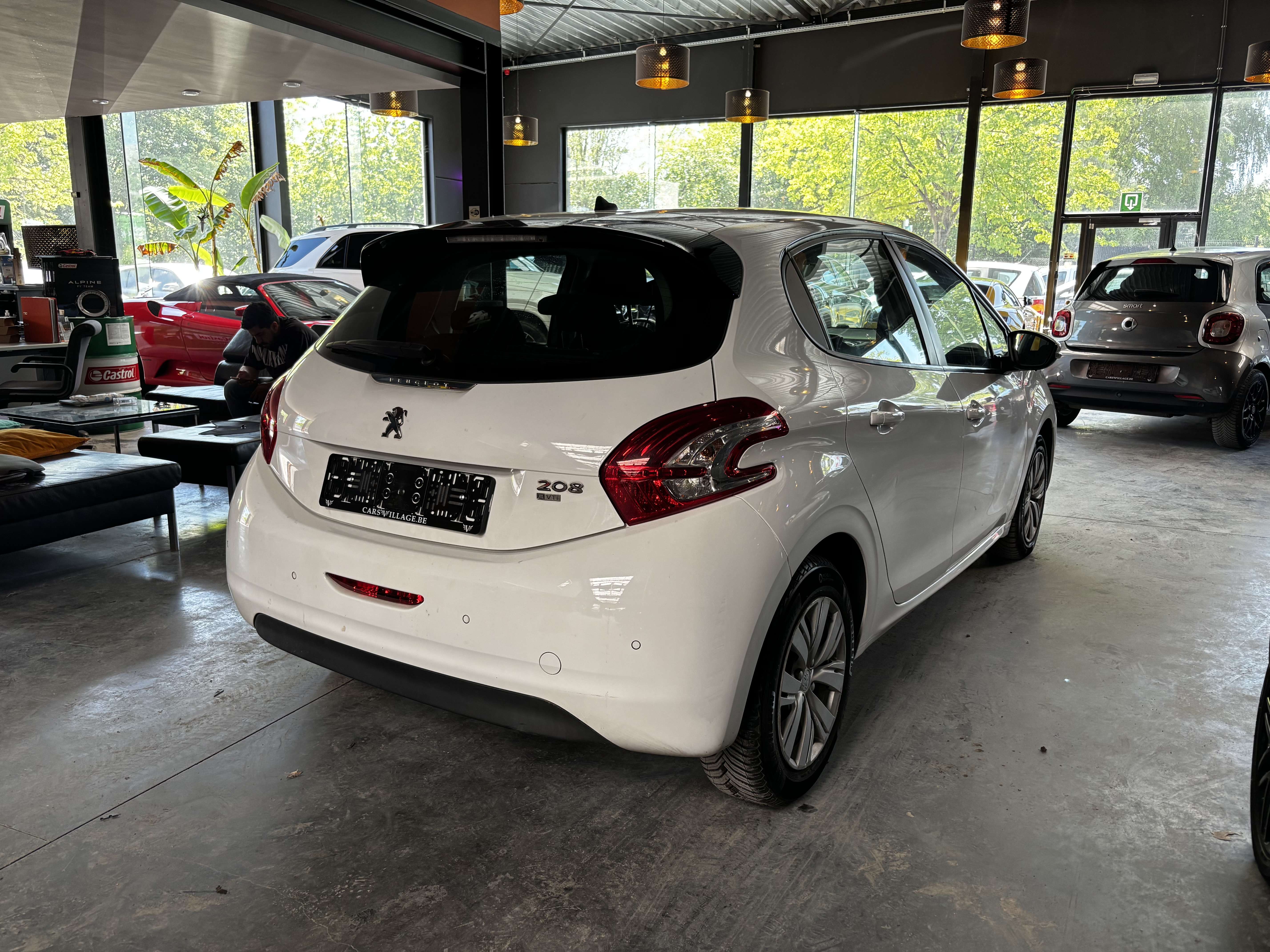 Peugeot 208 ✅12 MOIS DE GARANTIE✅208 1.2i Allure✅