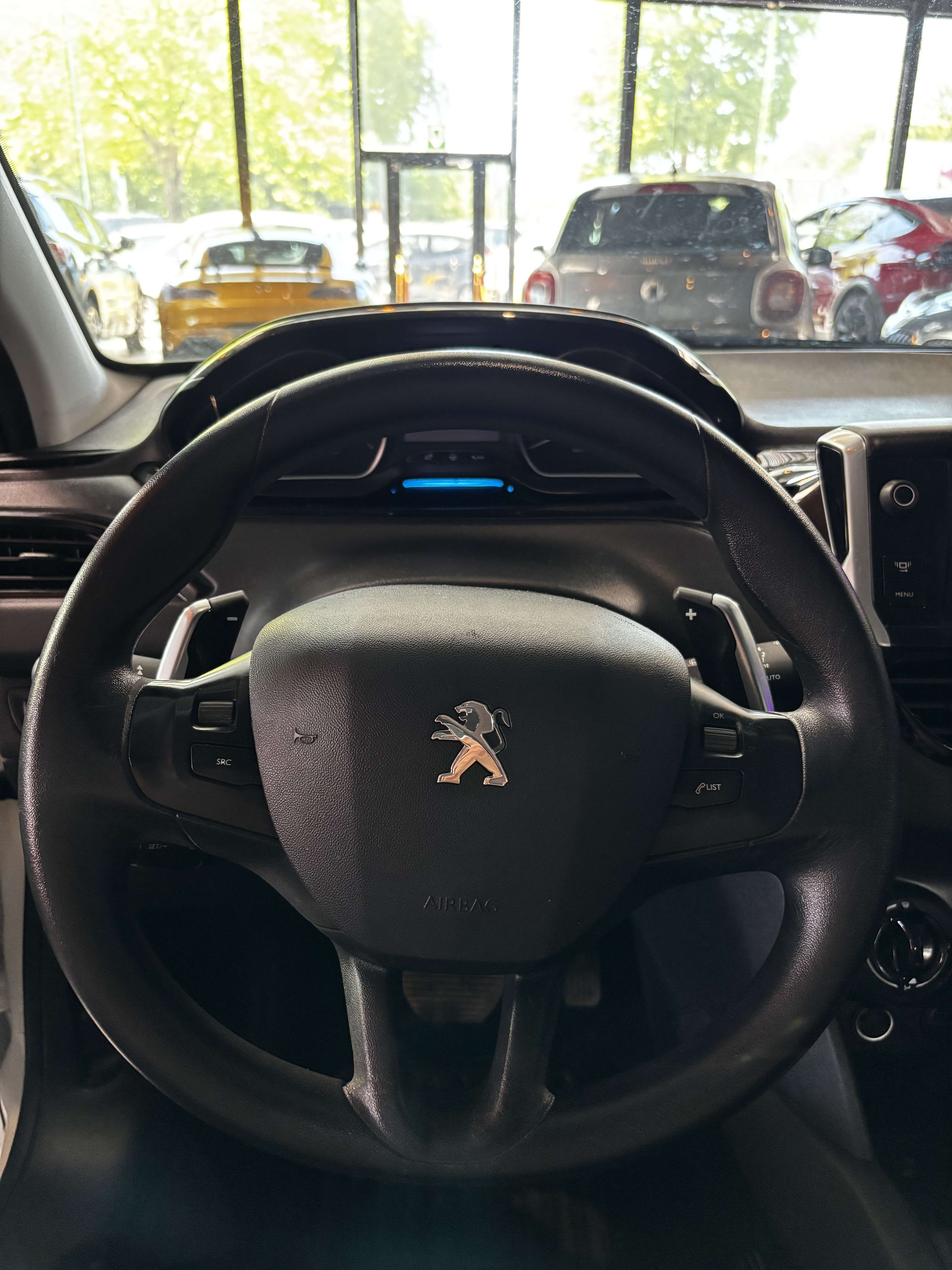 Peugeot 208 ✅12 MOIS DE GARANTIE✅208 1.2i Allure✅