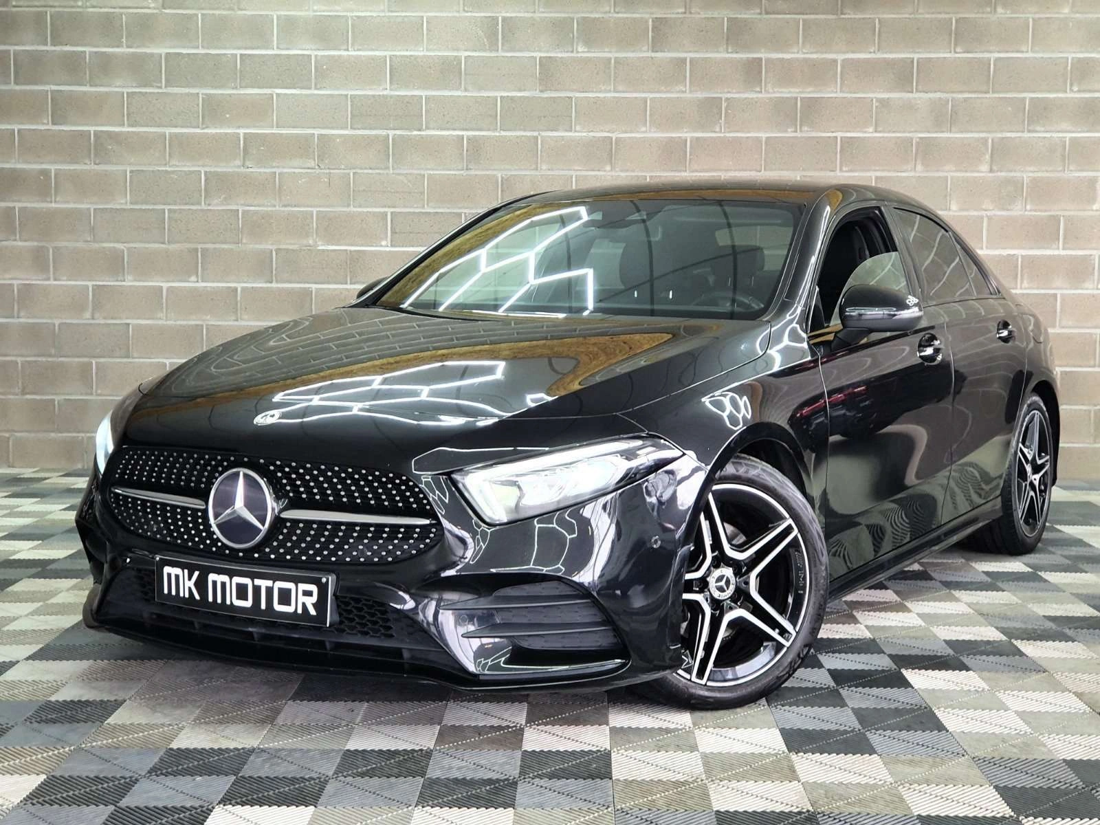 Mercedes-Benz A 180 🟢DIESEL 116CV - PACK AMG - BOITE AUTO - BERLINE