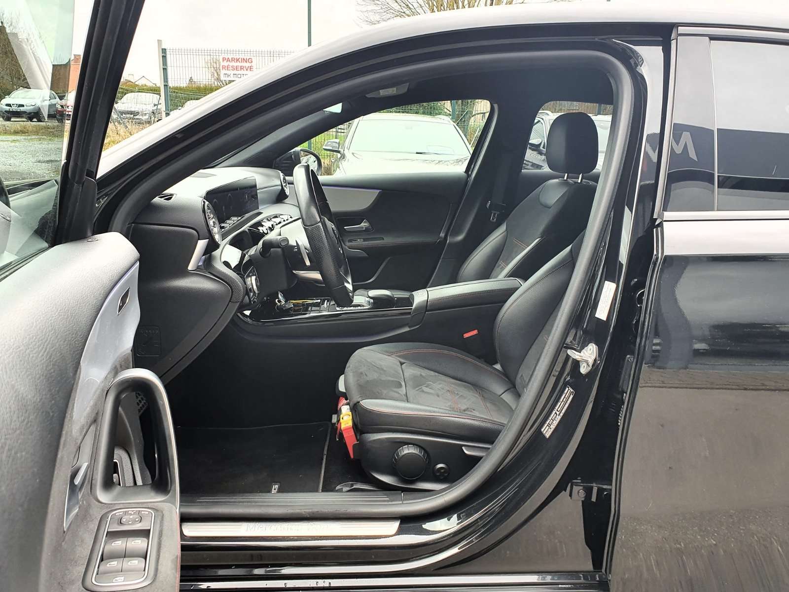 Mercedes-Benz A 180 🟢DIESEL 116CV - PACK AMG - BOITE AUTO - BERLINE