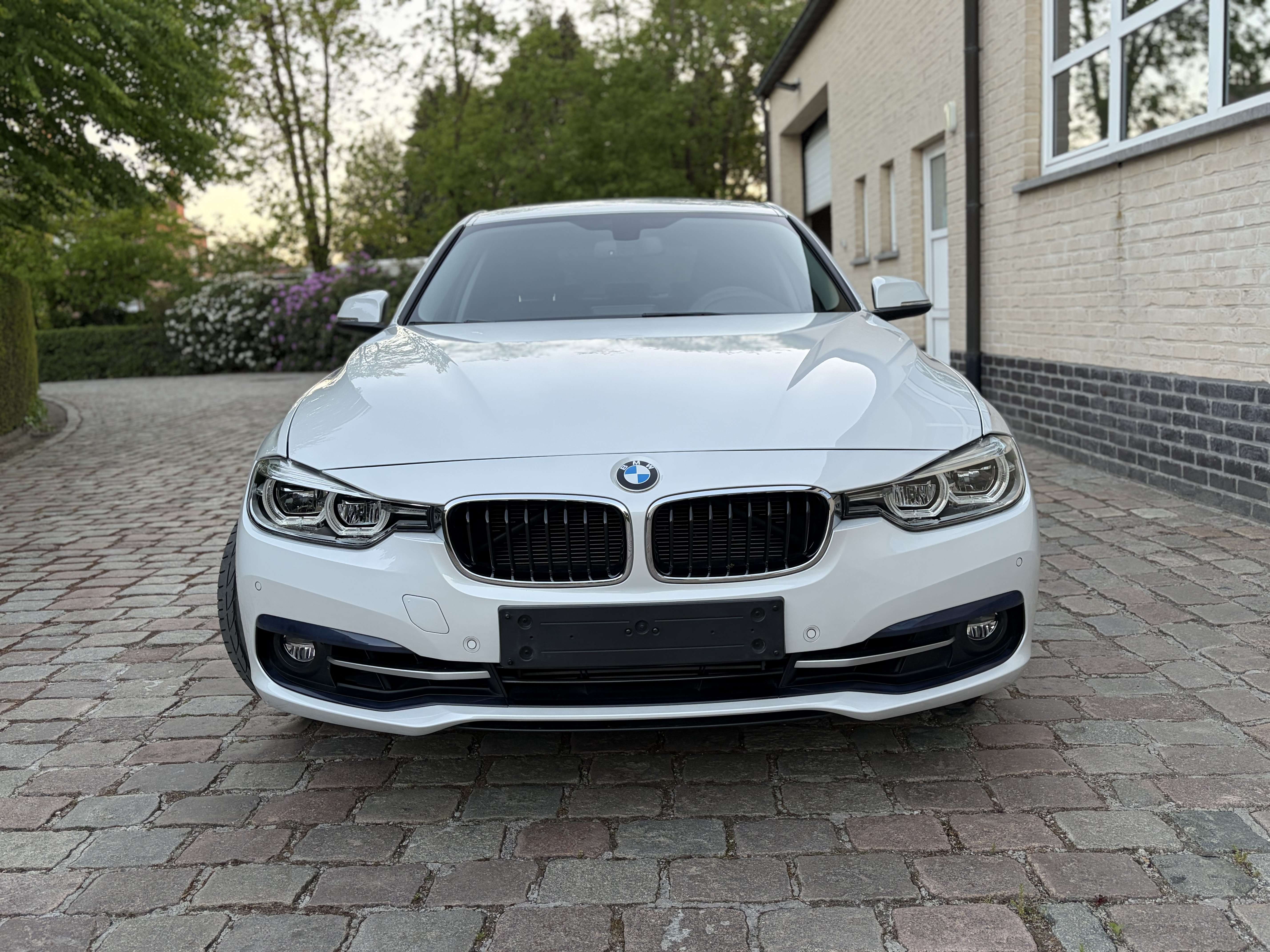 BMW 318 I Sport Line Automaat  ### 34000 km ###