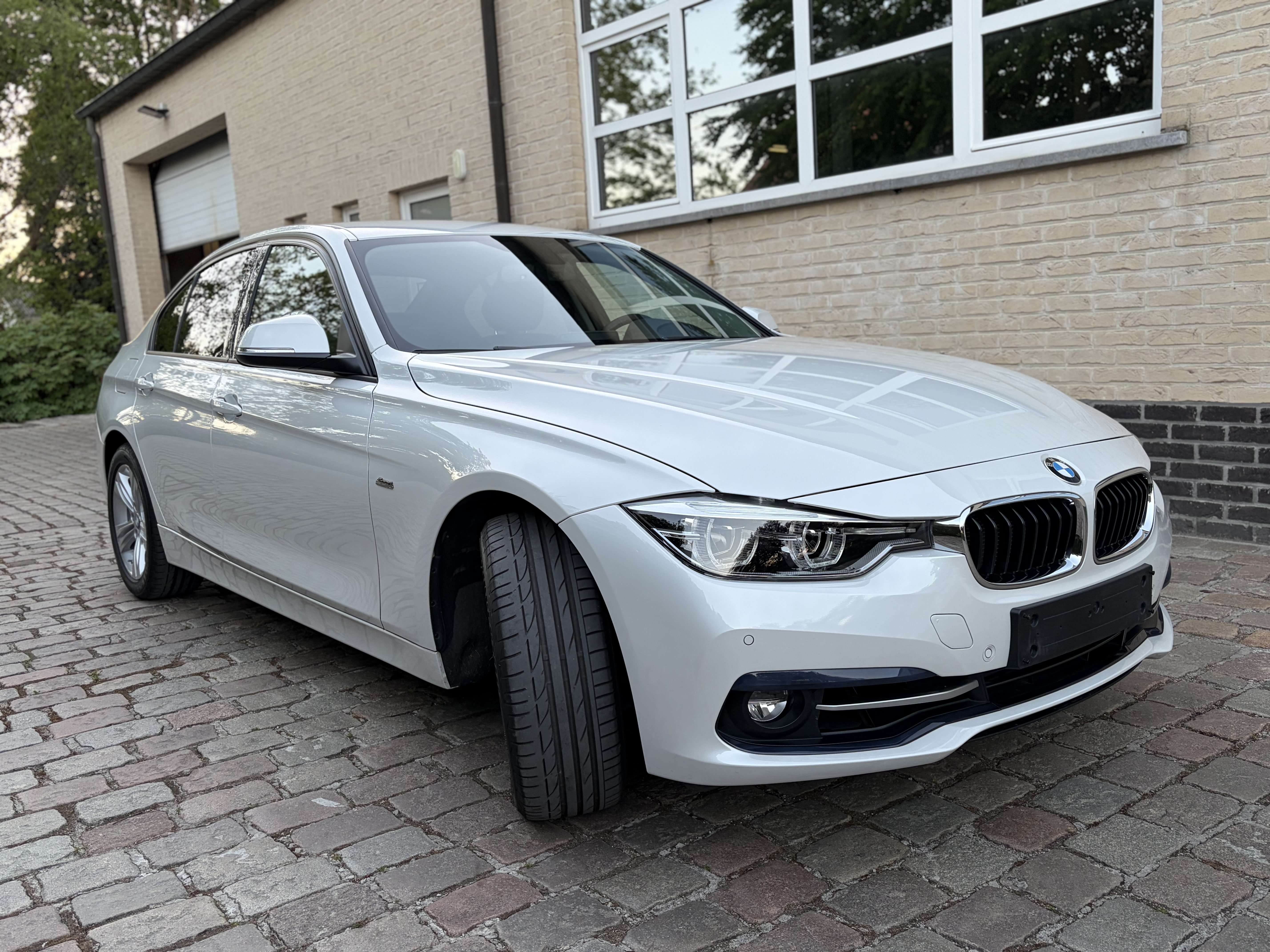 BMW 318 I Sport Line Automaat  ### 34000 km ###