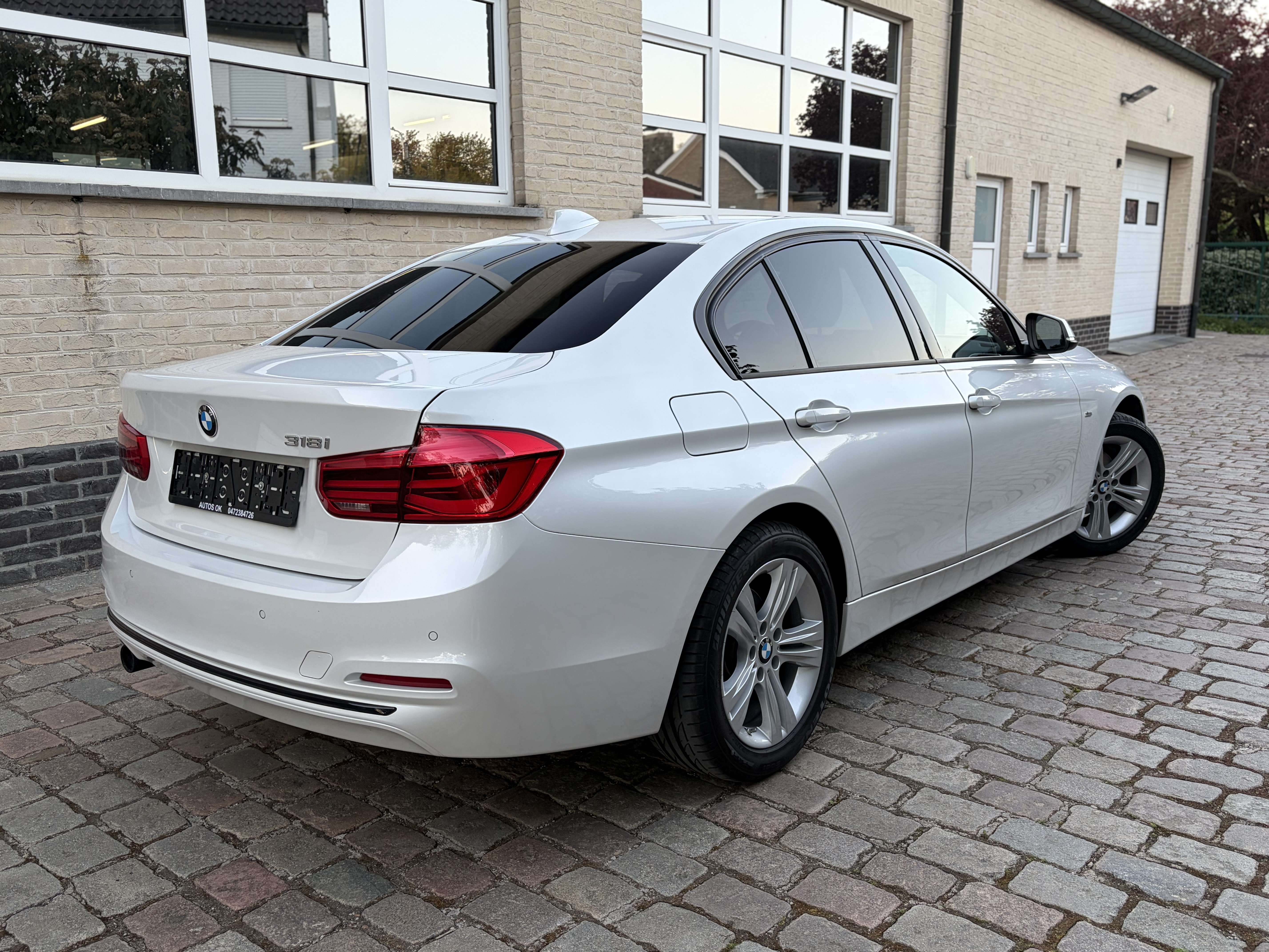 BMW 318 I Sport Line Automaat  ### 34000 km ###