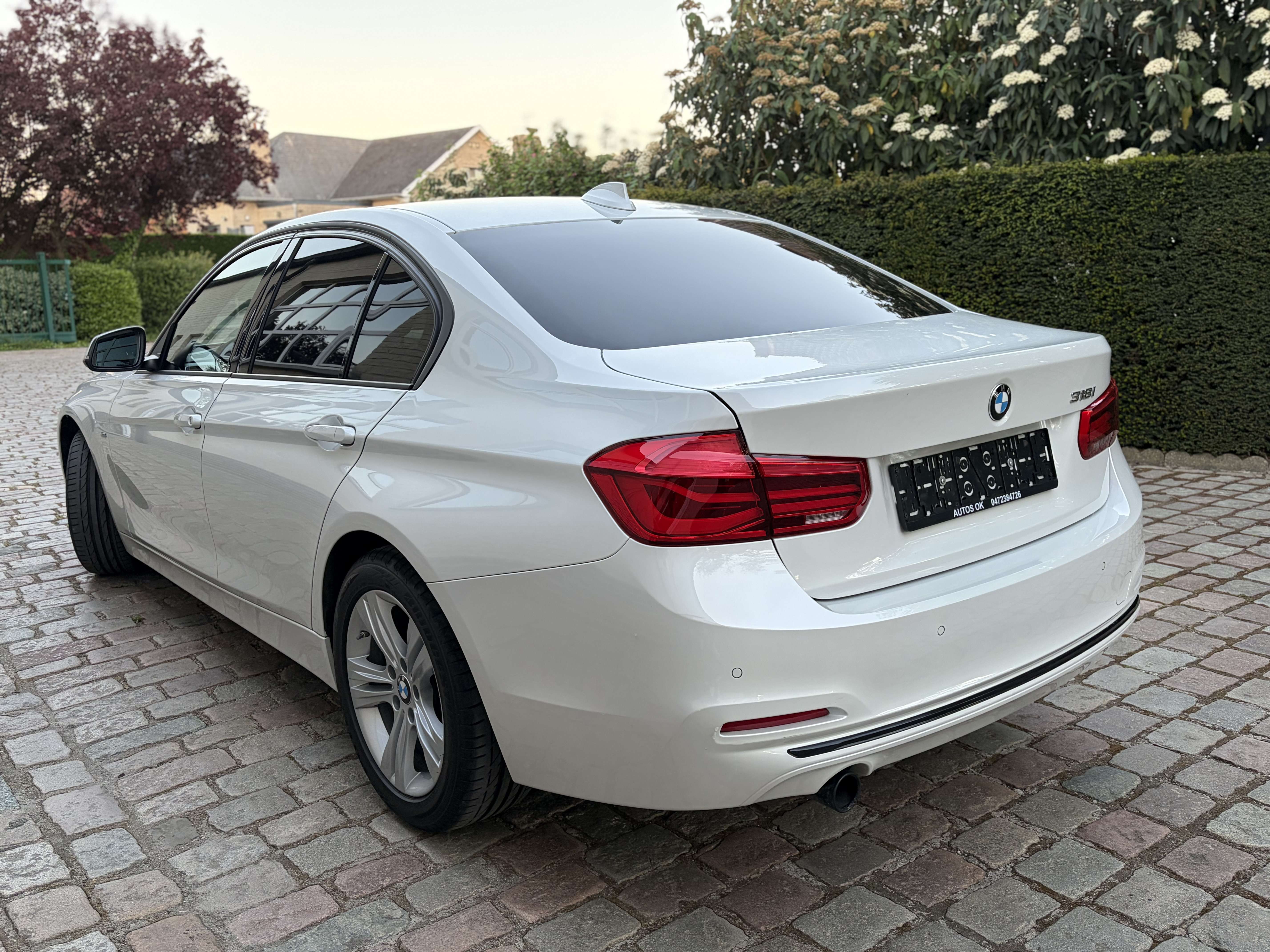 BMW 318 I Sport Line Automaat  ### 34000 km ###