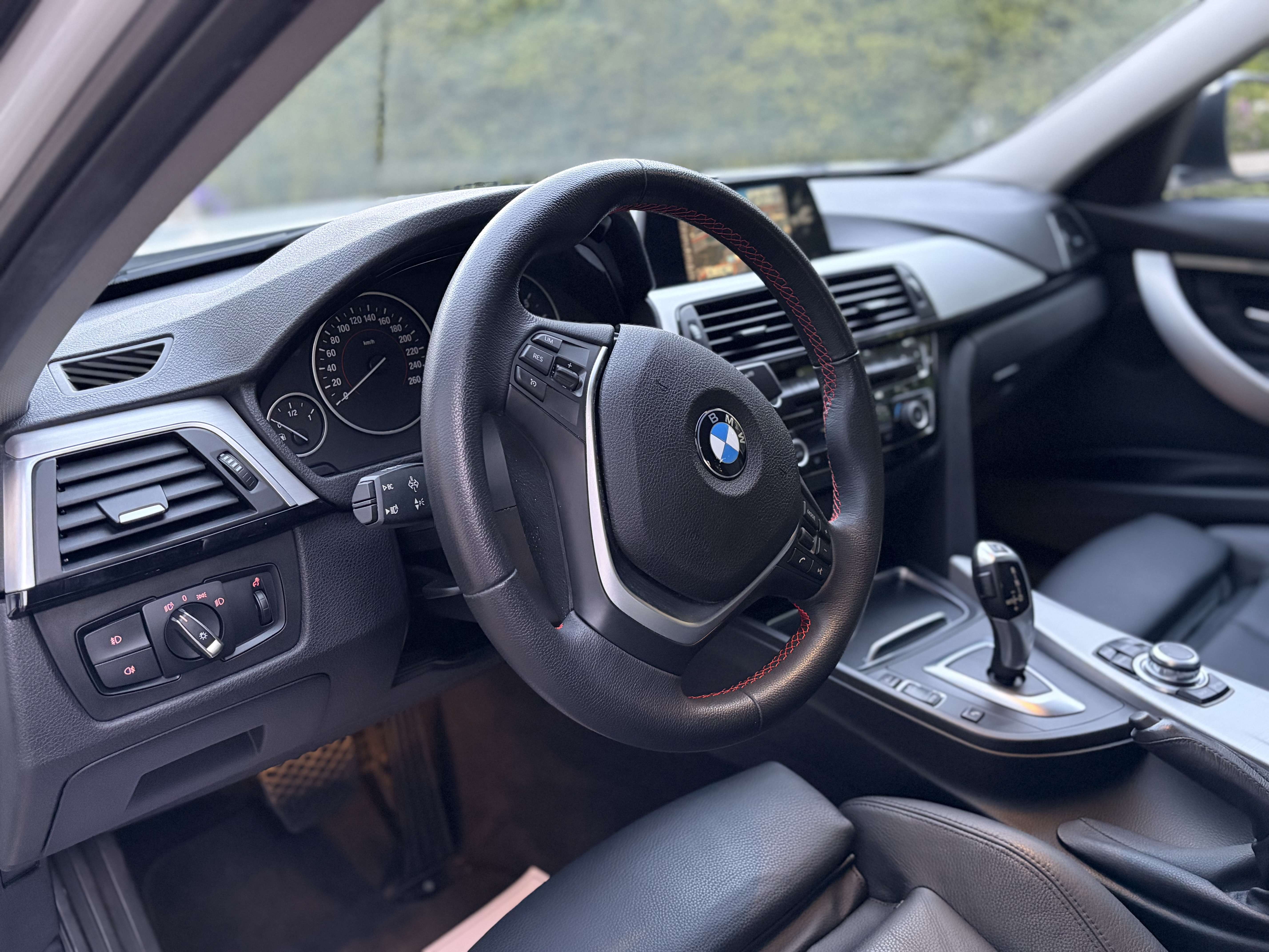 BMW 318 I Sport Line Automaat  ### 34000 km ###