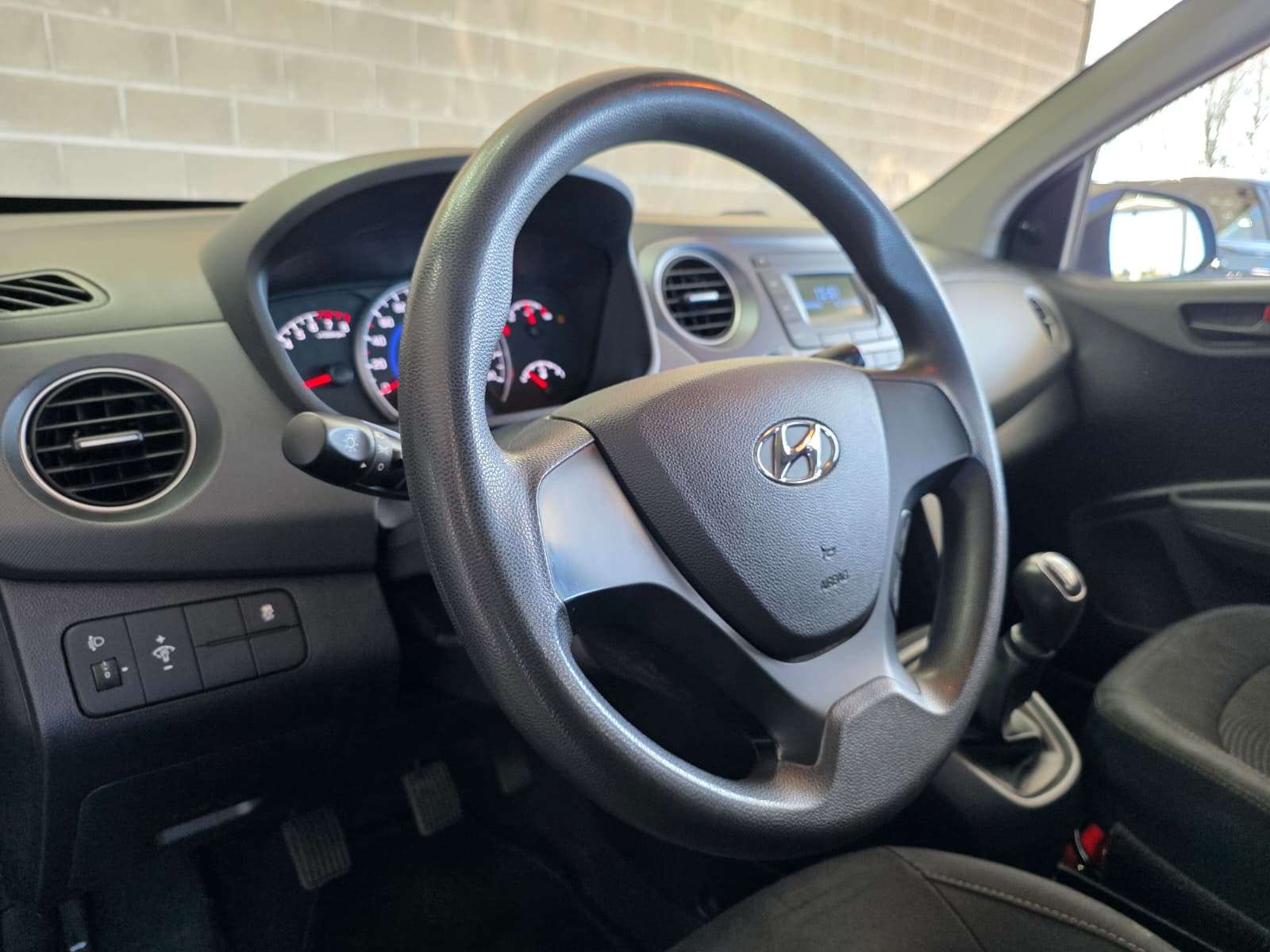Hyundai i10 🟢1.0 ESSENCE 67CV - 1ER MAIN - 5 PORTES -CITADINE