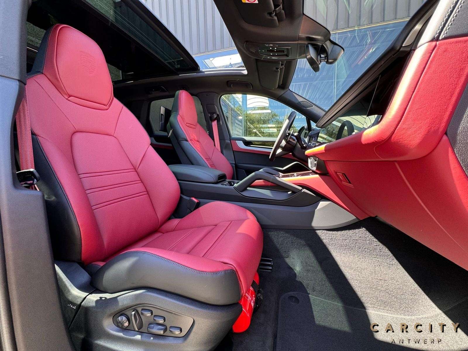 Porsche Cayenne Cayenne E-Hybrid | PANO | PASM | TV | SOFT CLOSE | BURMESTER | HUD |