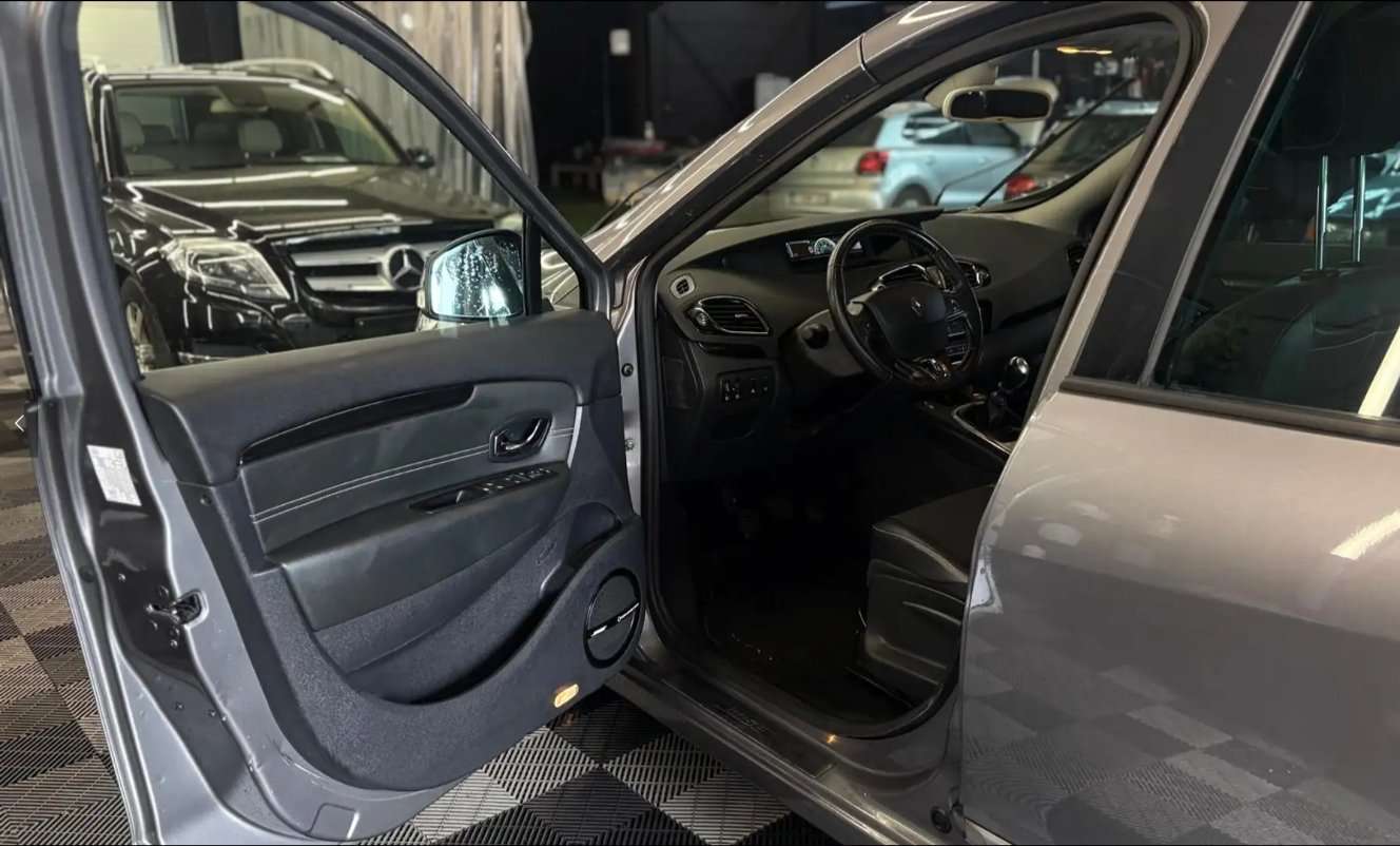 Renault Scenic BENZ. 130.000KM BJ.2013 7-ZITPL. 1ST EIGENAAR