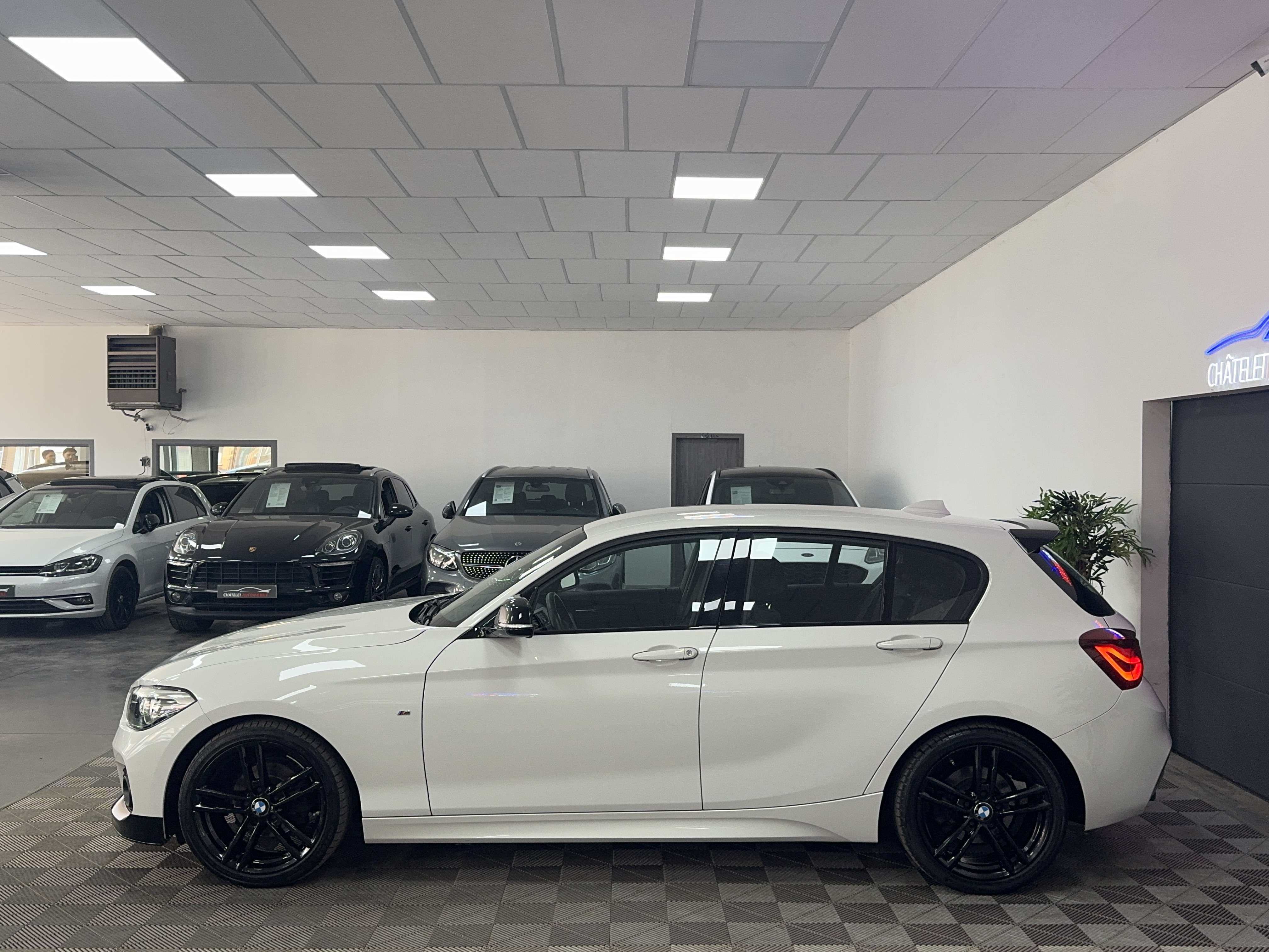 BMW 118 i Pack-M Led Harman-Kardon CarPlay 12 mois garantie