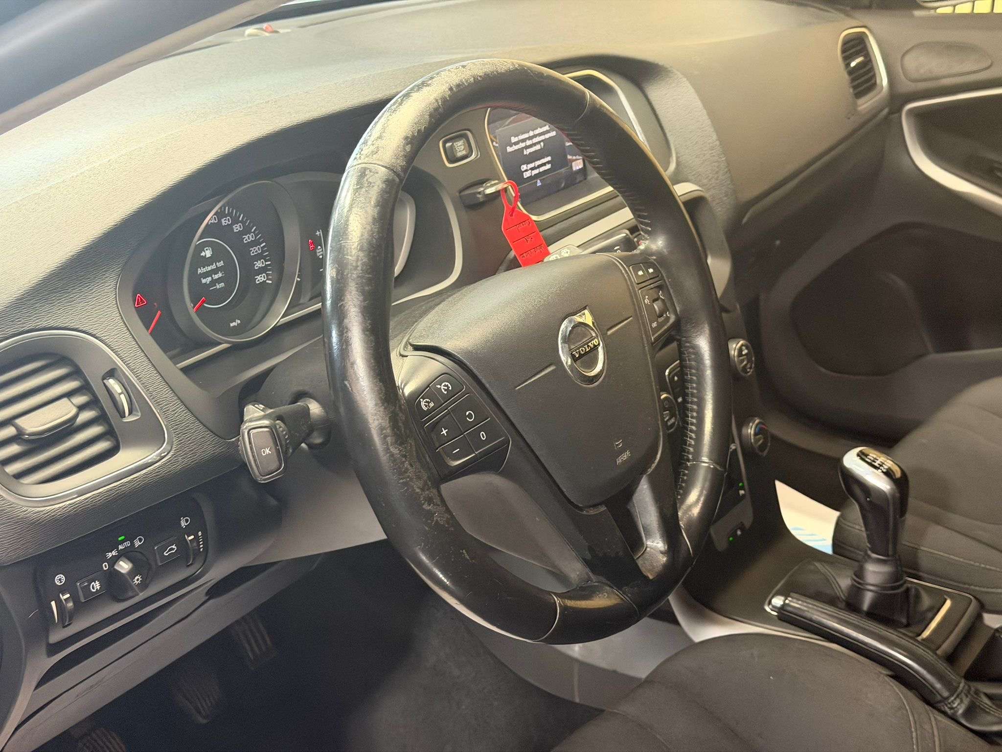 Volvo V40 2.0D * TRES PROPRE *