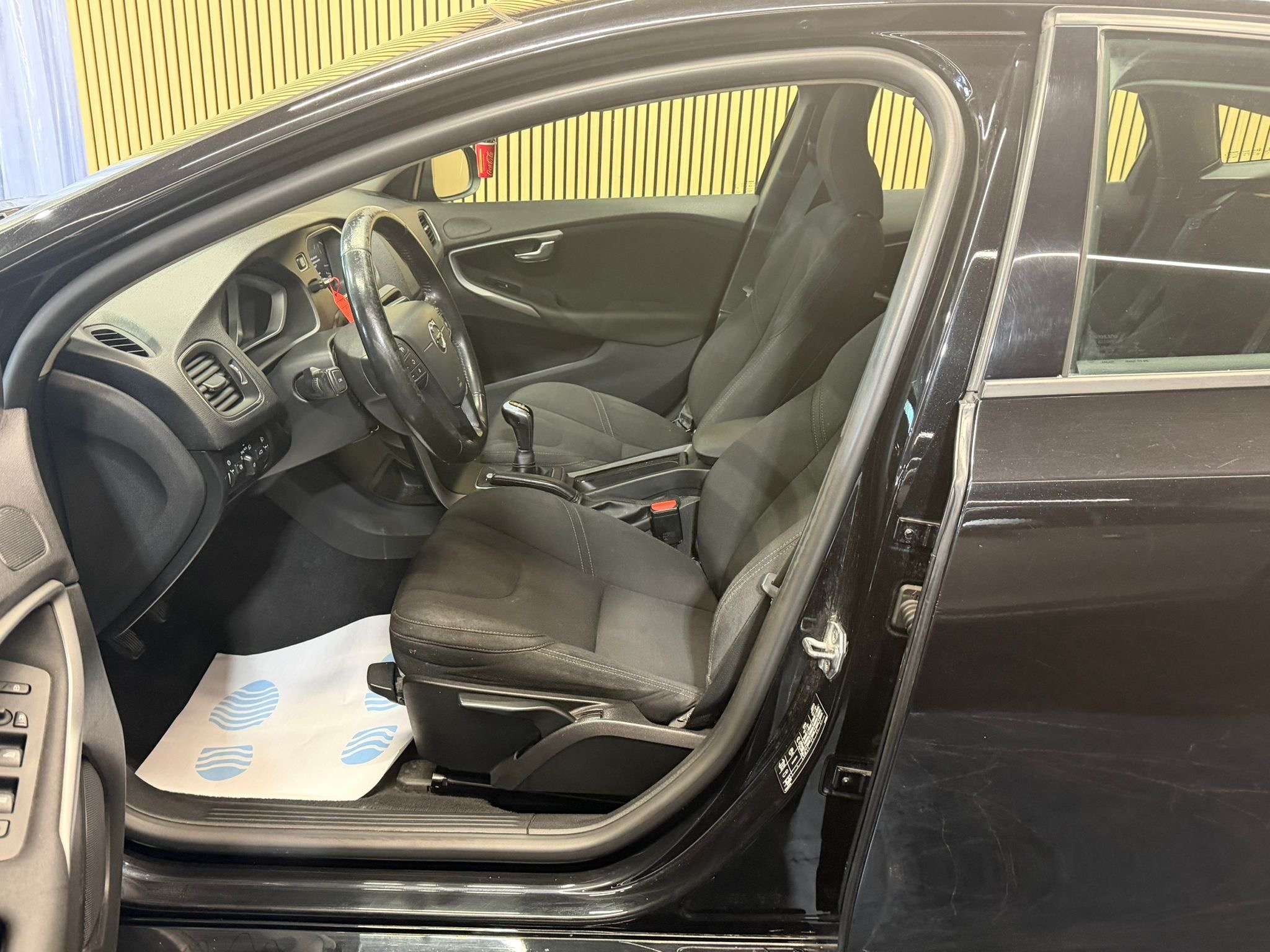 Volvo V40 2.0D * TRES PROPRE *