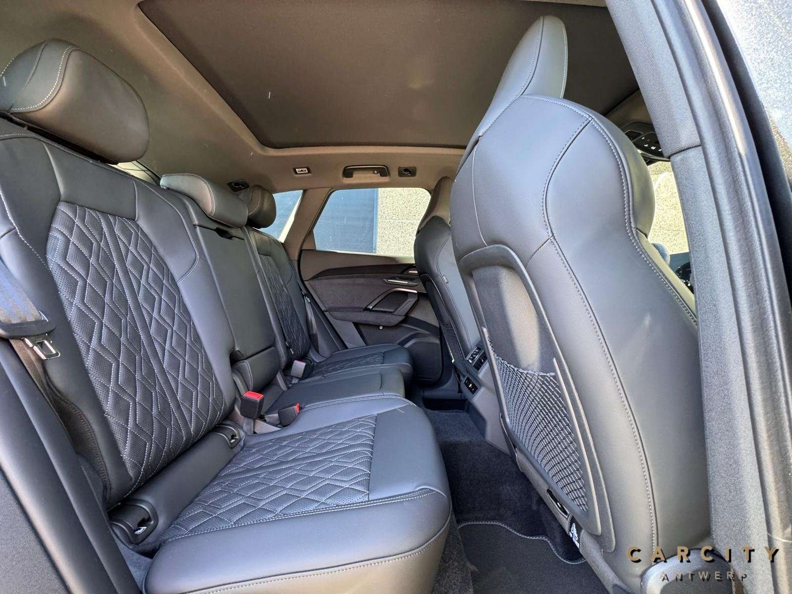 Audi Q5 Q5 2.0 TFSI Quattro S line S tronic 2026 | MASSAGE | LUCHTVERING | PANO | HUD | OLED | PASSAGIERSCHERM | B&O |