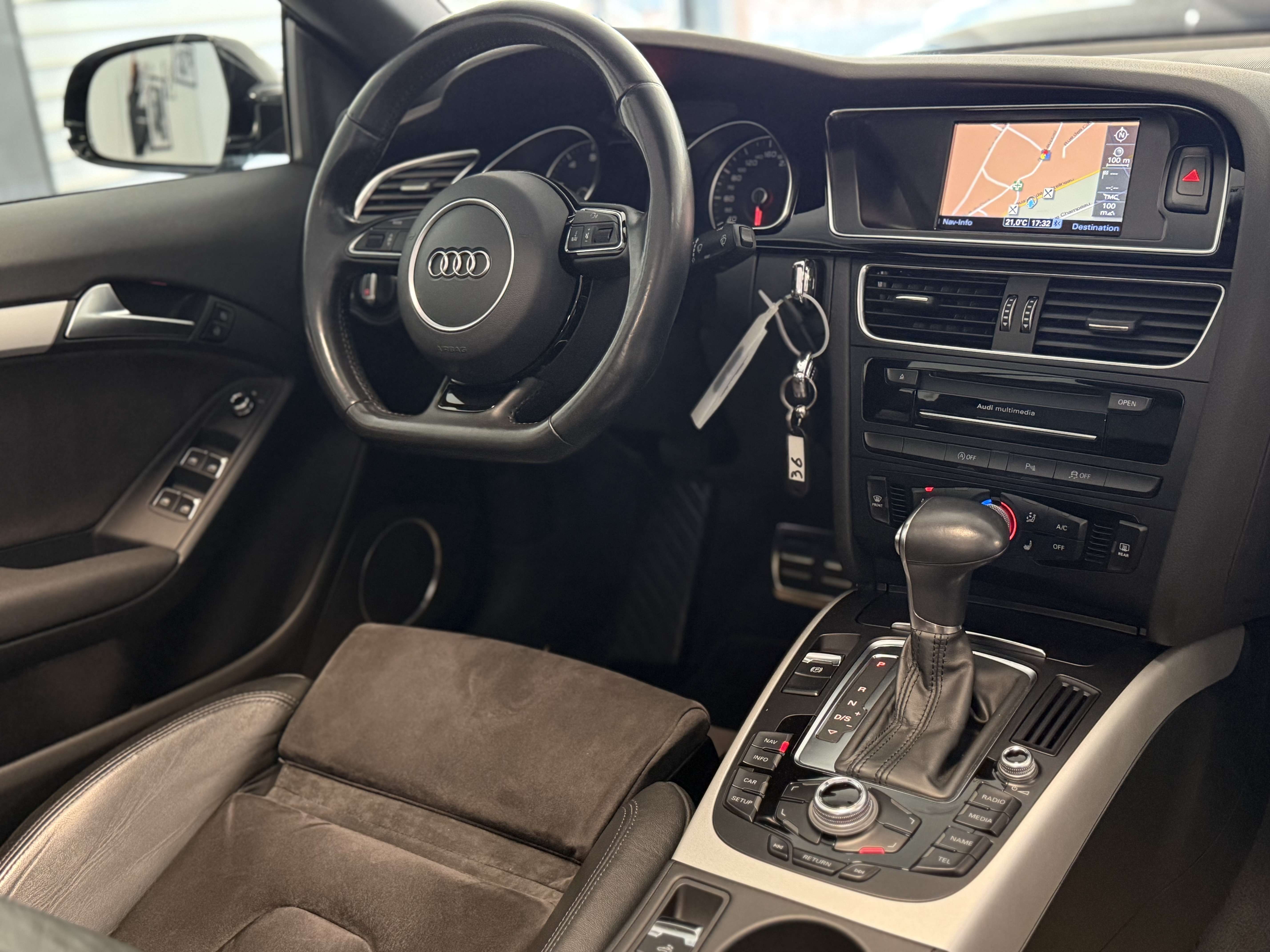 Audi A5 Cabriolet 1.8 TFSI S-LINE - NAVIGATION - FACELIFT - XENON - GARANTIE 12MOIS