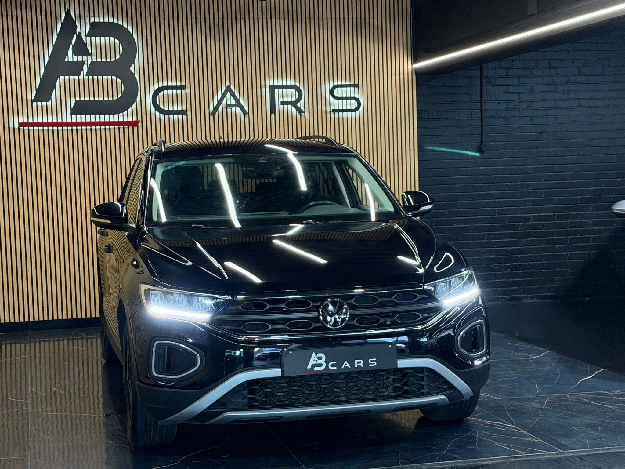 Volkswagen T-Roc 1.0 TSI * SPORT * GARANTIE 12 MOIS * 1ER PROP * 12-2022 *