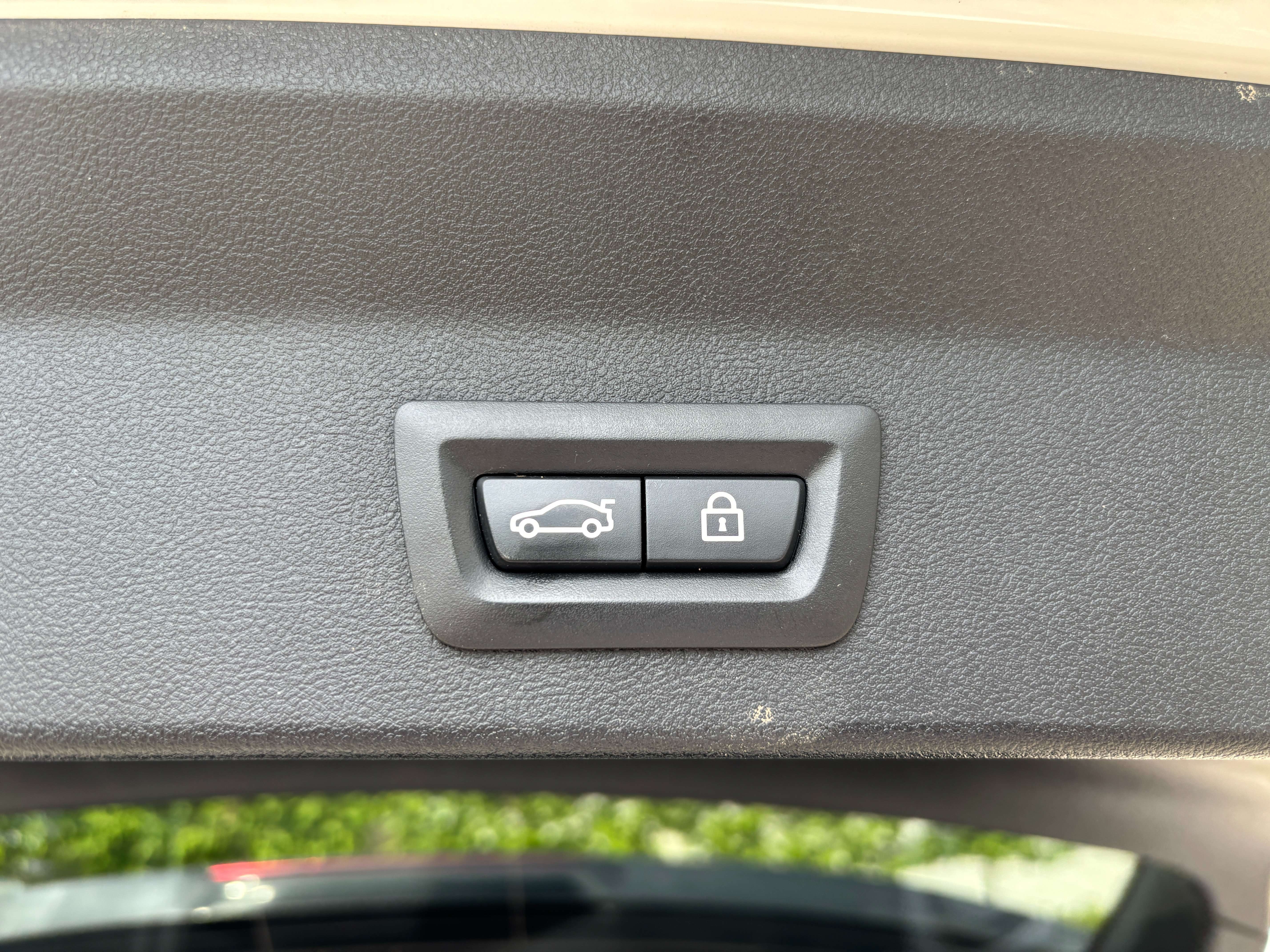 BMW X3 2.0 dA xDrive20 *PACK M*SIEGE CHAUFF*CAMERA*LED*GARANTIE*