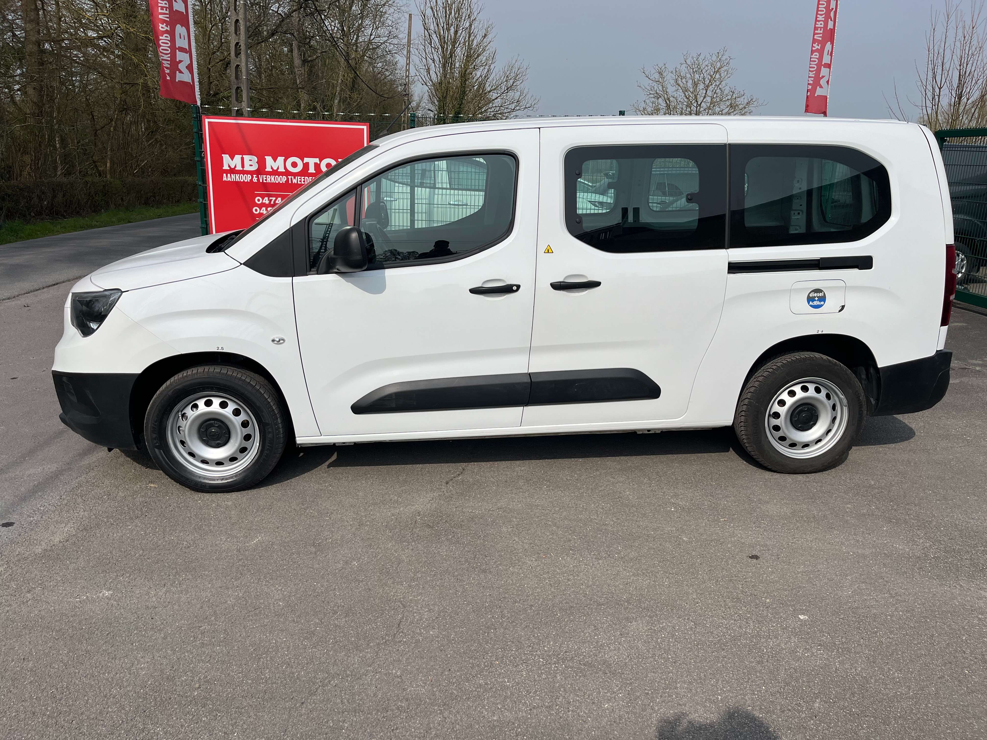 Opel Combo 1.5 DB DEUREN 9504€+BTW/TVA