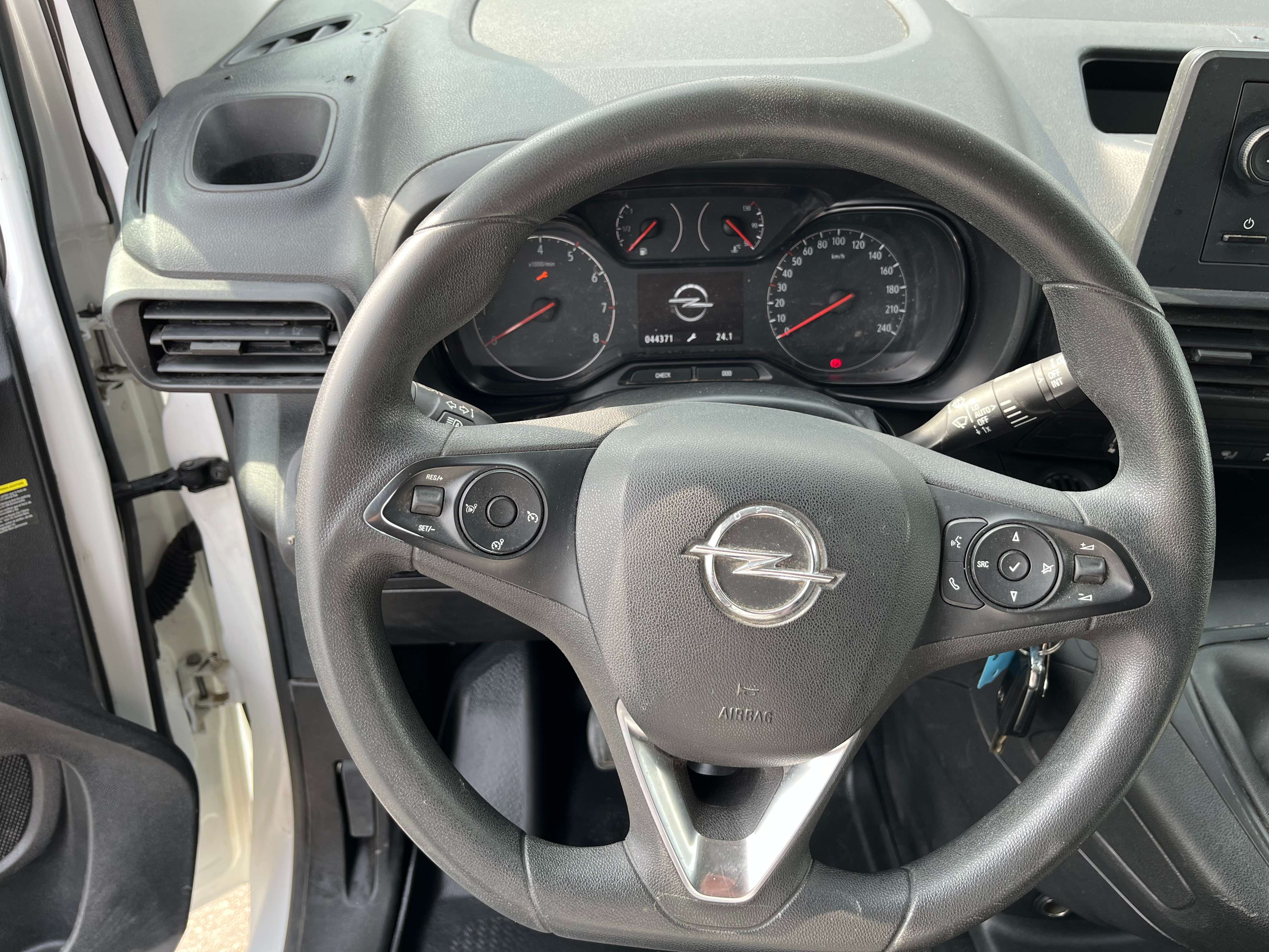 Opel Combo 1.5 DB DEUREN 9504€+BTW/TVA