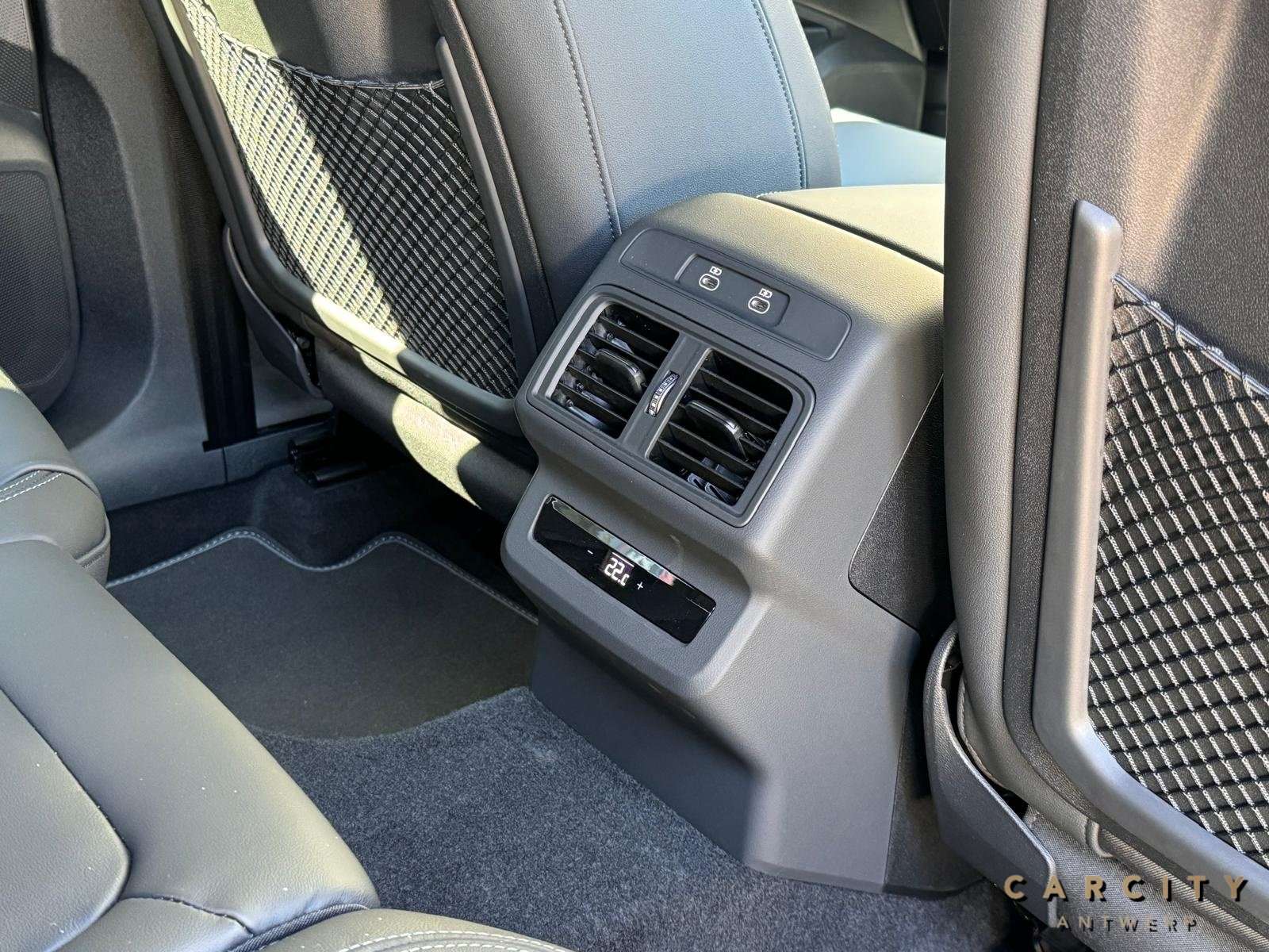 Audi Q5 Q5 2.0 TFSI Quattro S line 2026 |  NARDO GREY | LUCHTVERING | HUD | OLED | PASSAGIERSCHERM | B&O |
