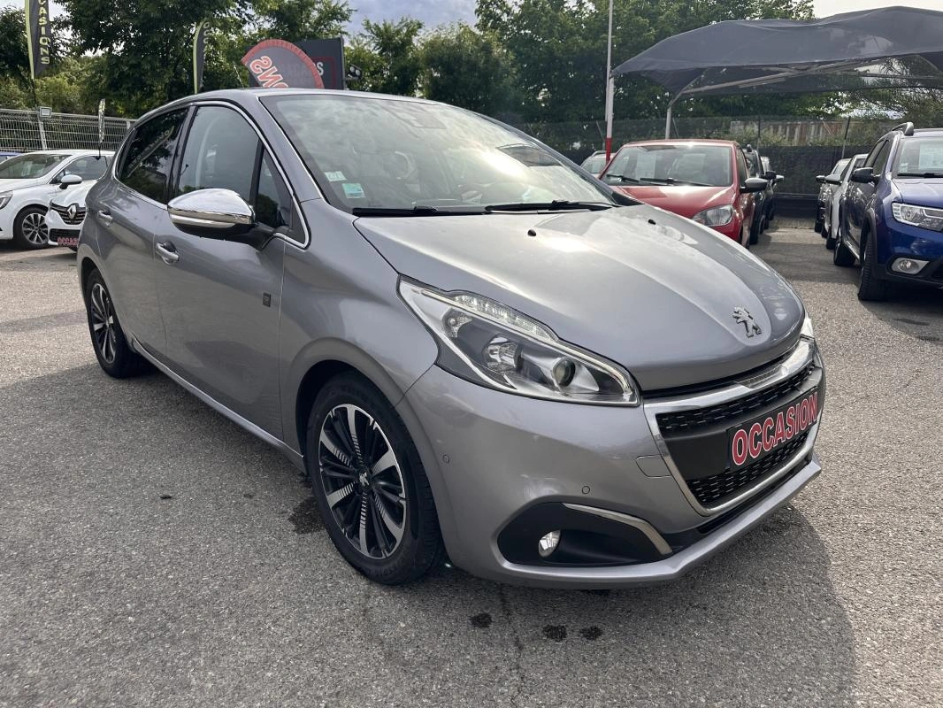 Peugeot 208 BlueHDi 100ch Tech Edition CAMERA / GPS