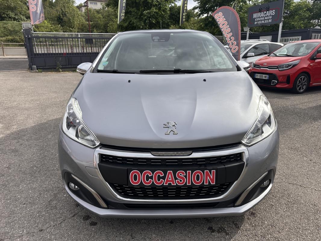 Peugeot 208 BlueHDi 100ch Tech Edition CAMERA / GPS