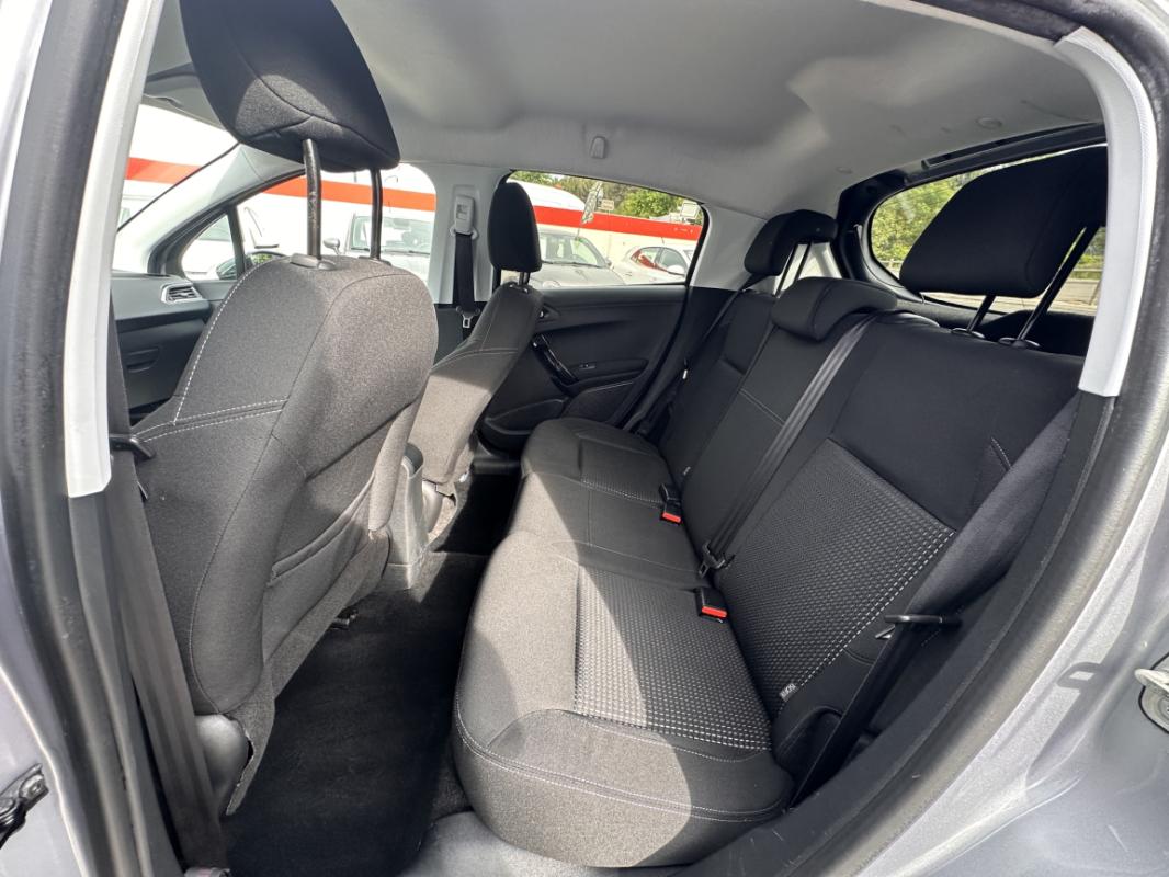 Peugeot 208 BlueHDi 100ch Tech Edition CAMERA / GPS