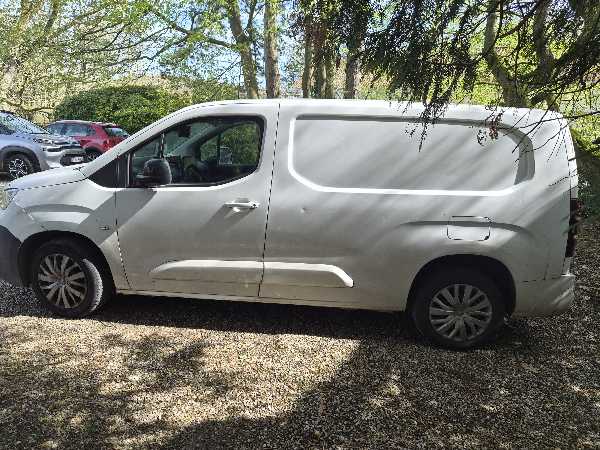 Peugeot Partner III 1.5 BLUEHDI 130 S&amp;S 950KG LONG GRIP