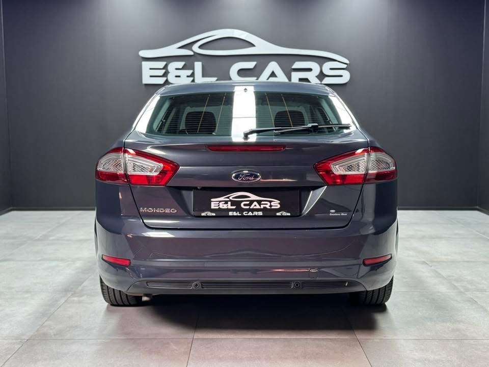 Ford Mondeo Mondeo 2.0i FFV Titanium **12 mois de garantie**