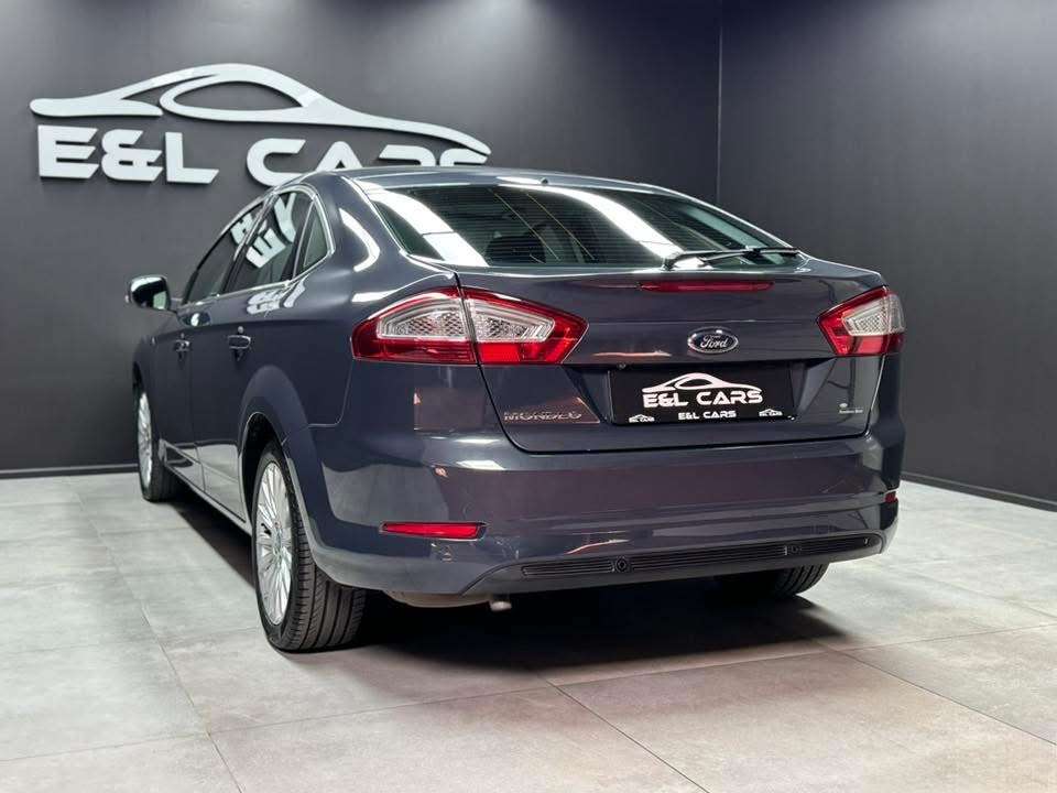 Ford Mondeo Mondeo 2.0i FFV Titanium **12 mois de garantie**