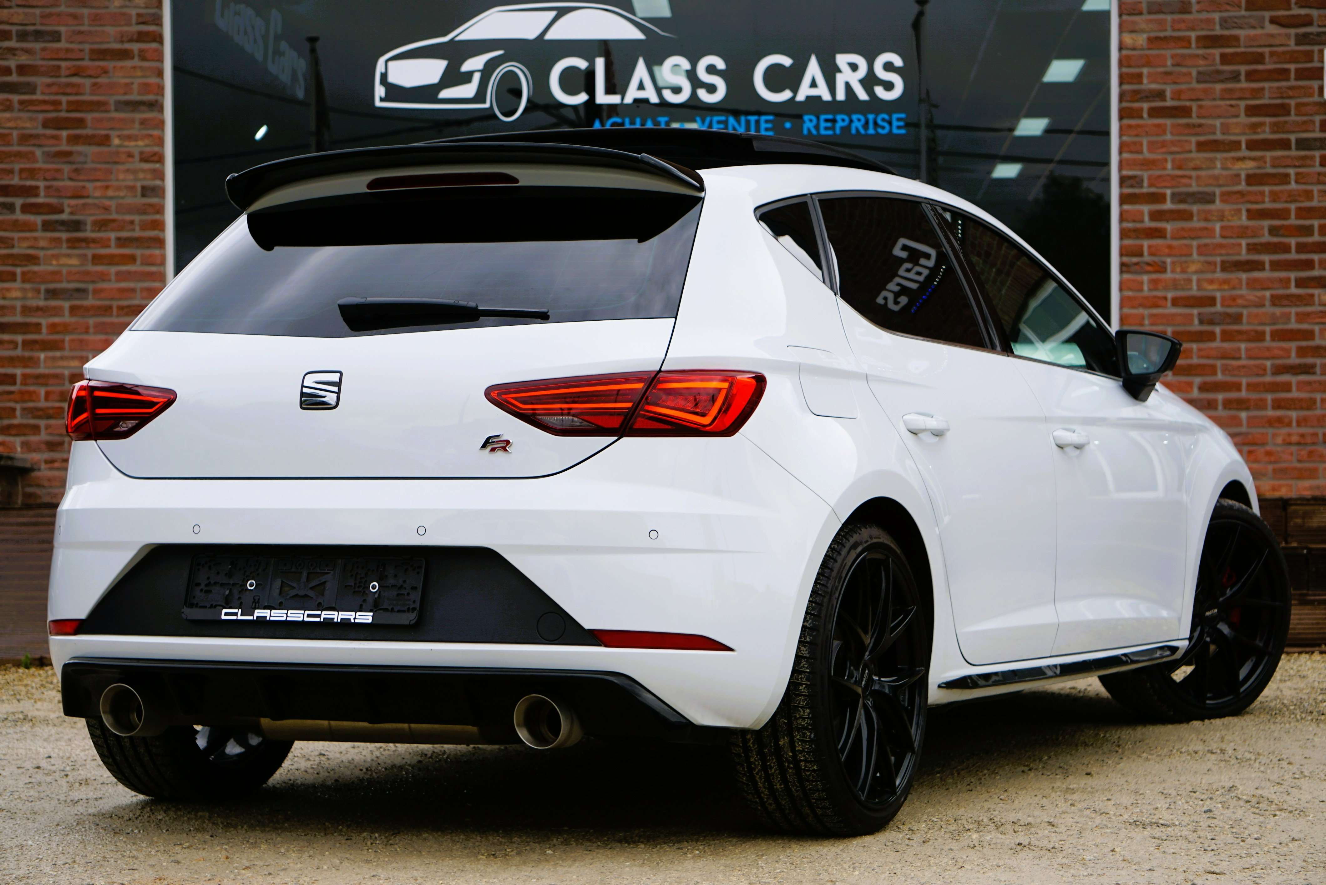SEAT Leon 2.0 TSI FR BOITE-AUTO COCKPIT TOIT-PANO CAR-PLAY