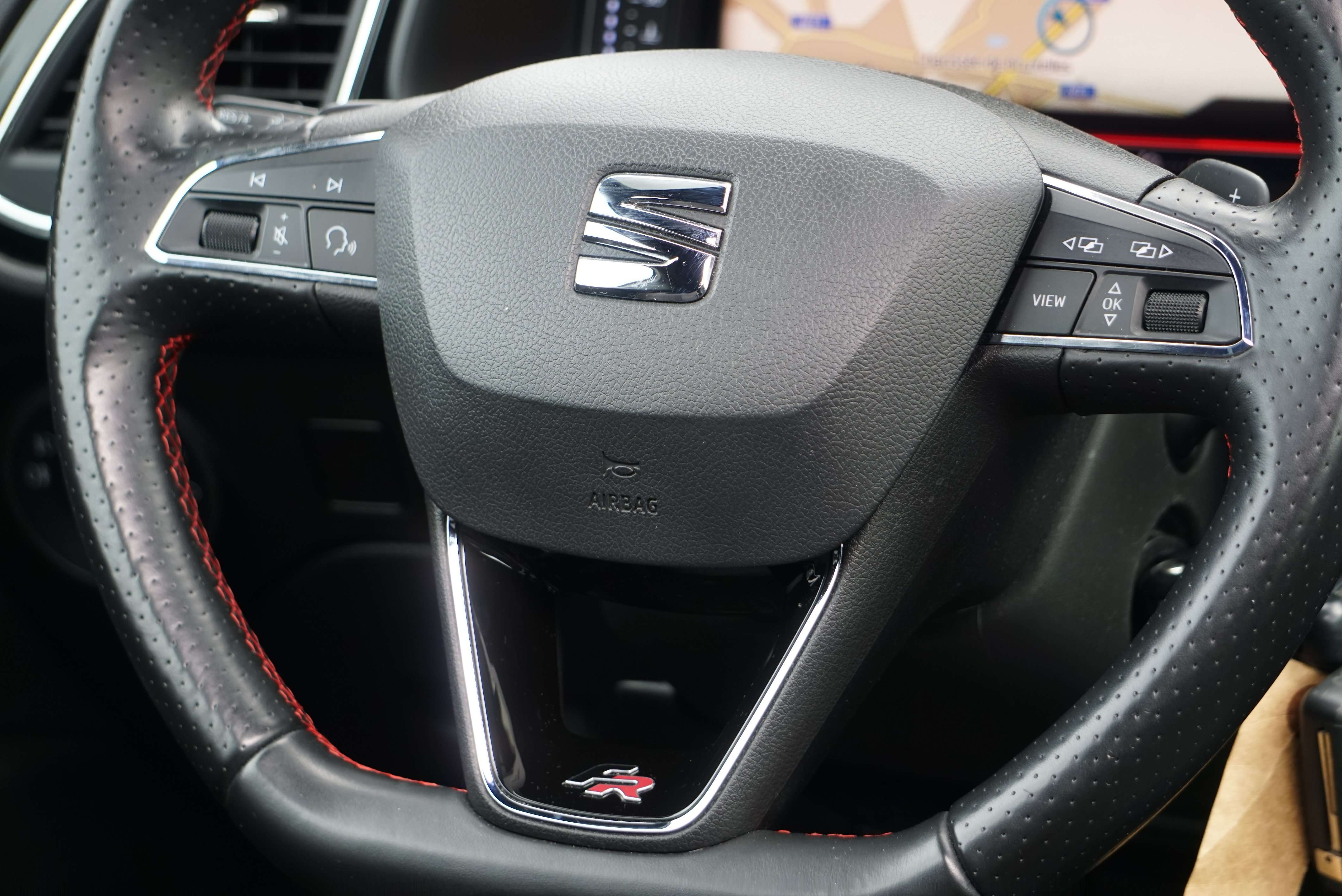 SEAT Leon 2.0 TSI FR BOITE-AUTO COCKPIT TOIT-PANO CAR-PLAY