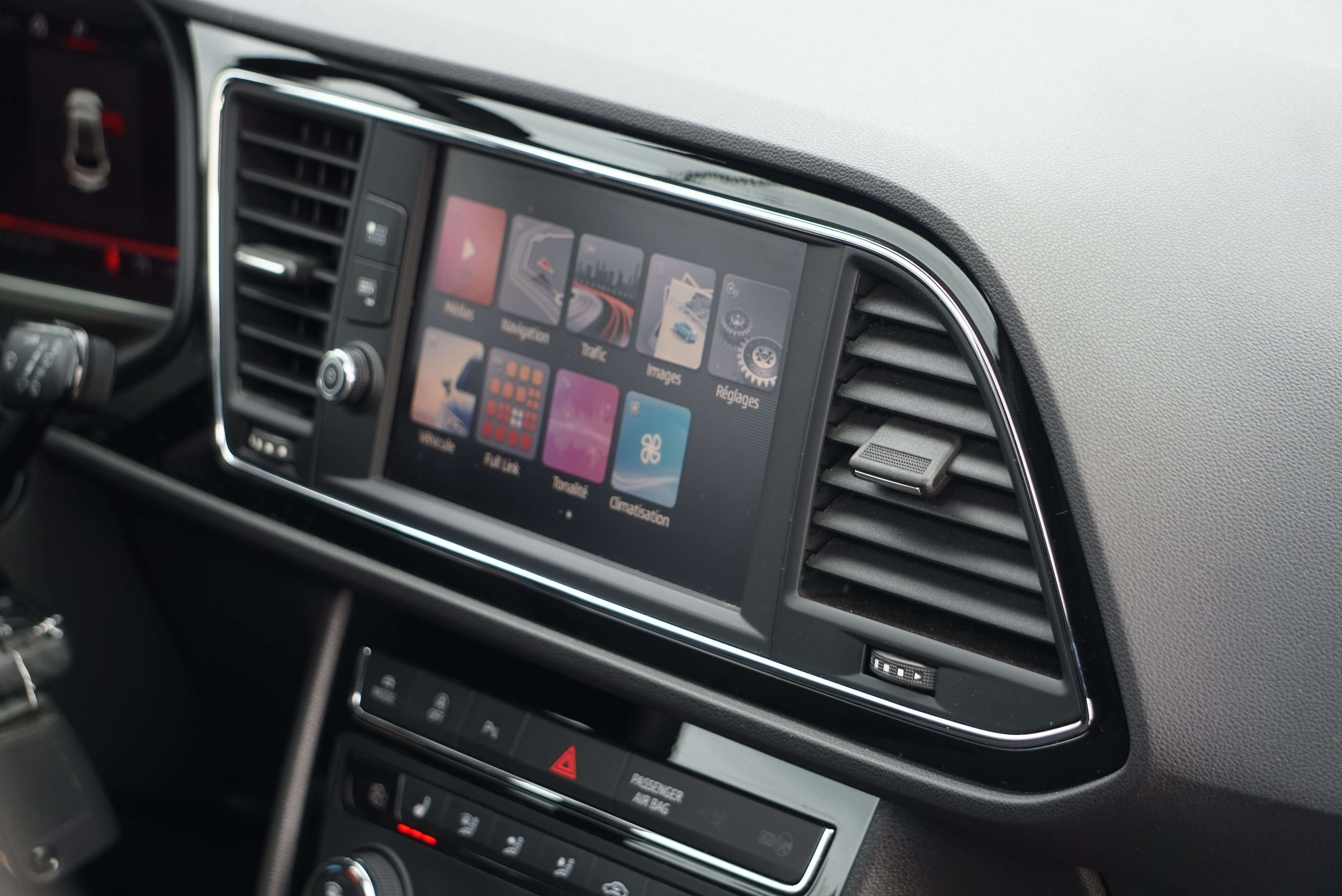 SEAT Leon 2.0 TSI FR BOITE-AUTO COCKPIT TOIT-PANO CAR-PLAY