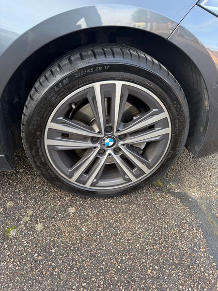 Bmw Serie 1 (F40) 116D 116 BUSINESS DESIGN DKG7