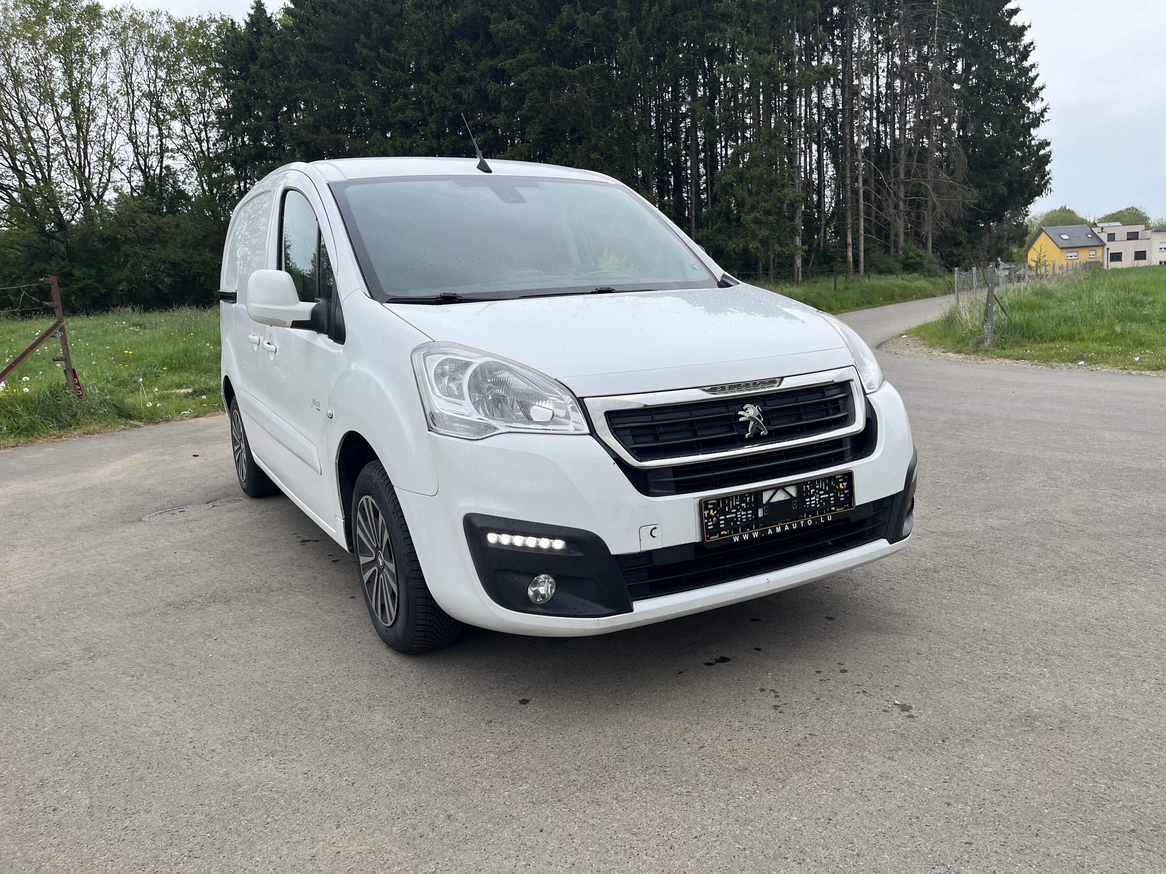 Peugeot Partner III 1.5 BLUEHDI 100 Garantie 12 Mois
