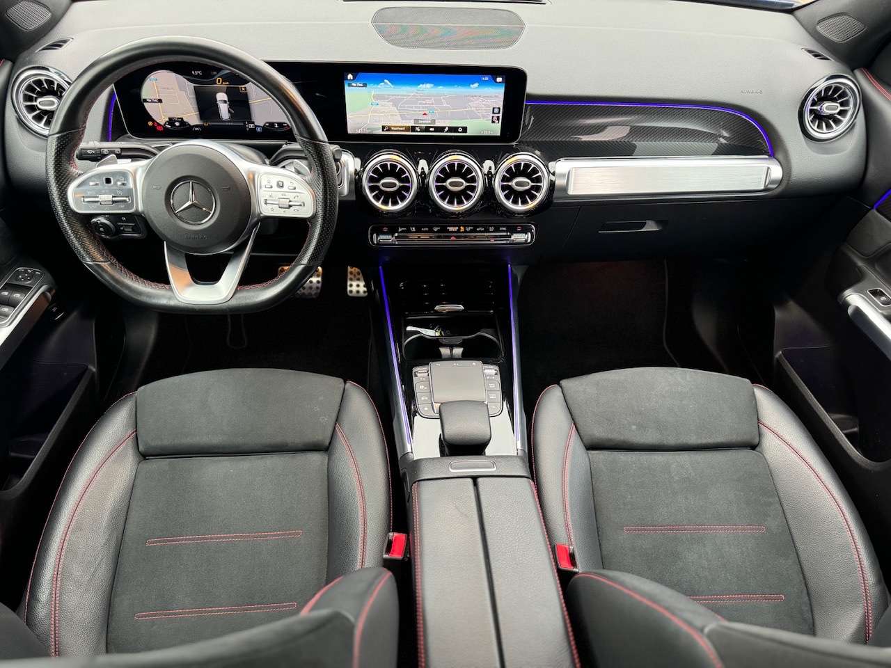 Mercedes-Benz GLB 180 d AMG Line ** 1 JAAR GARANTIE ** !!