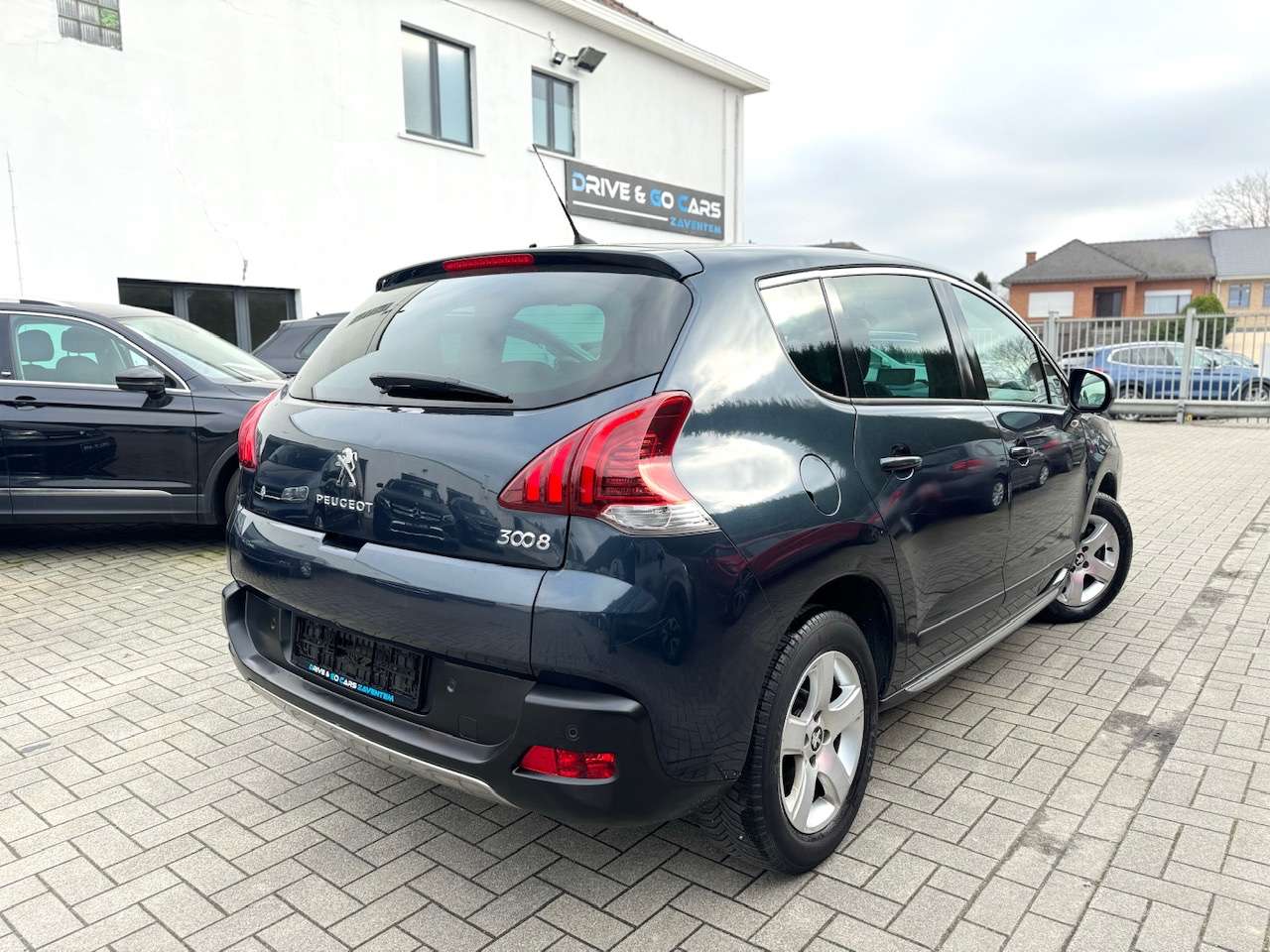 Peugeot 3008 2.0 HDi Féline DVD - Xenon - Pano  ** 1 JAAR GARANTIE ** !!