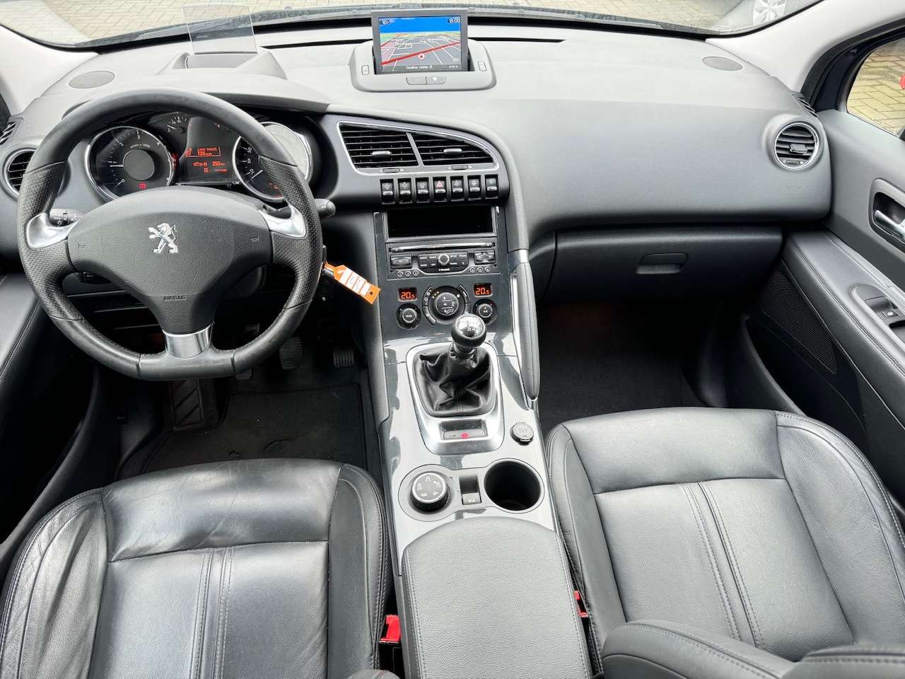 Peugeot 3008 2.0 HDi Féline DVD - Xenon - Pano  ** 1 JAAR GARANTIE ** !!