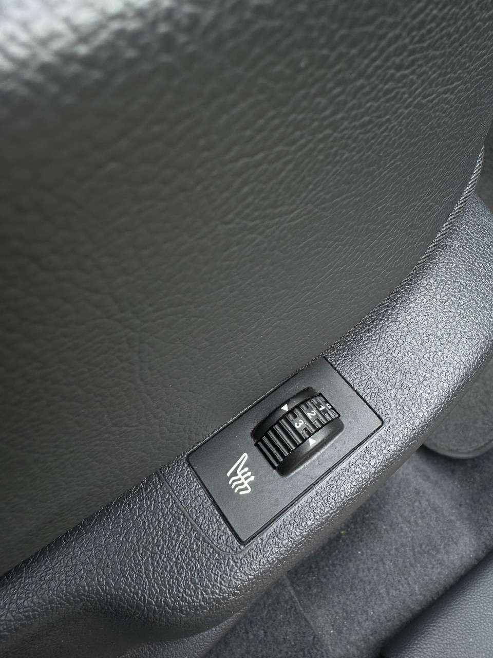 Peugeot 3008 2.0 HDi Féline DVD - Xenon - Pano  ** 1 JAAR GARANTIE ** !!