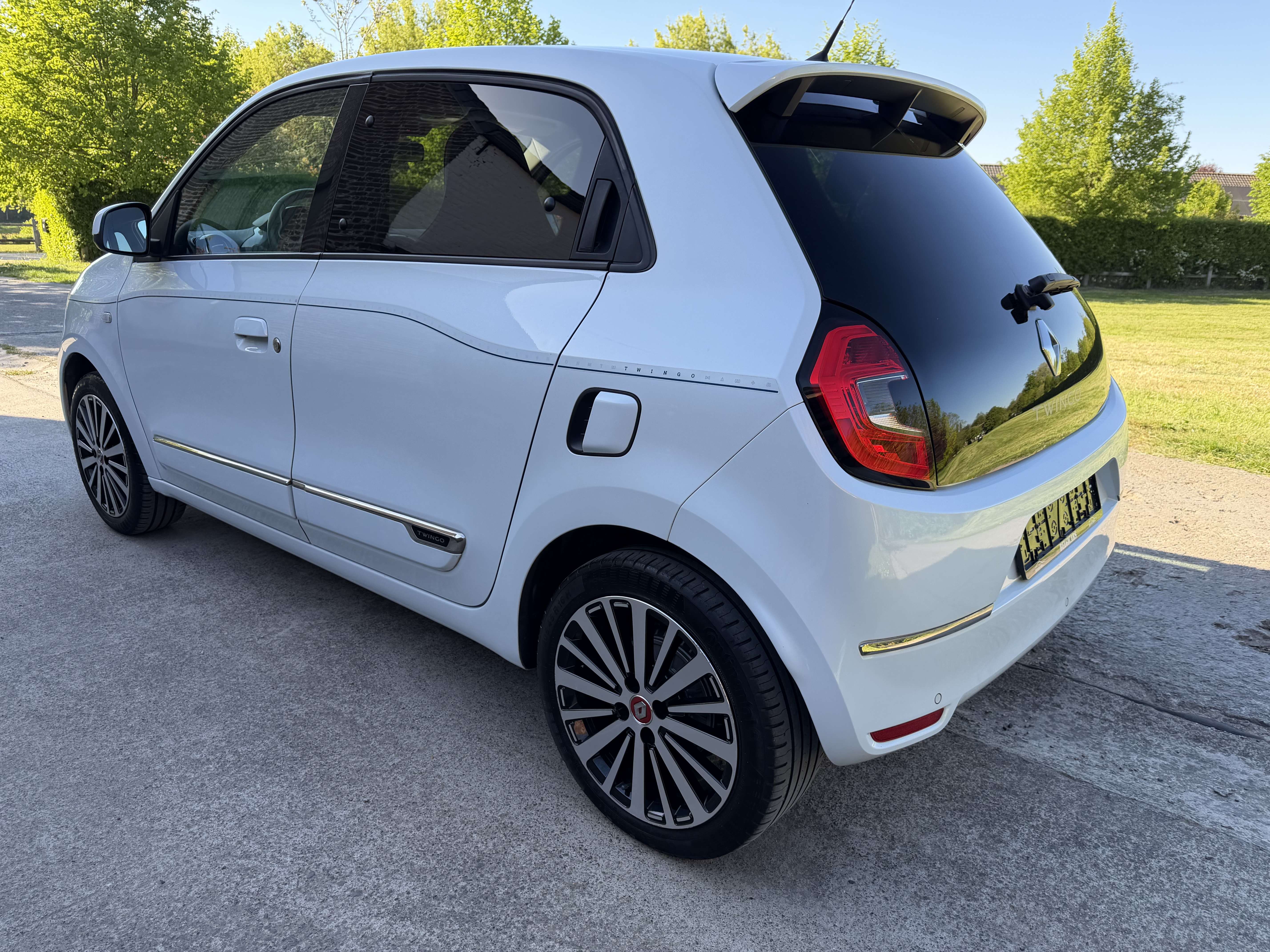Renault Twingo 0.9 TCe Signature EDC *AUTOMATIQUE*