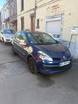 Renault Clio III 1.5 DCI 70 EXTREME FONCEE 5P