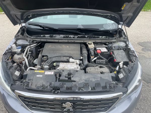 Peugeot 308 III SW 1.2 PURETECH 130 S&amp;S ALLURE EAT8