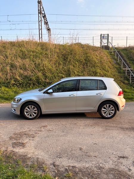 Volkswagen Golf VII (2) 1.6 TDI 115 CONFORT BUSINESS 5P